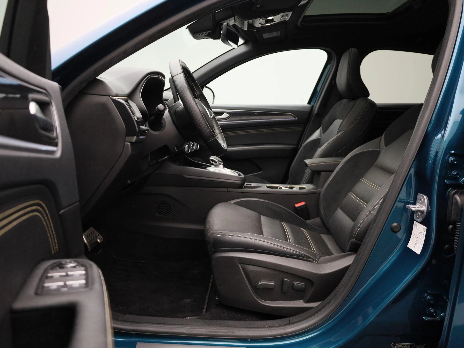 Renault-Arkana-image-10