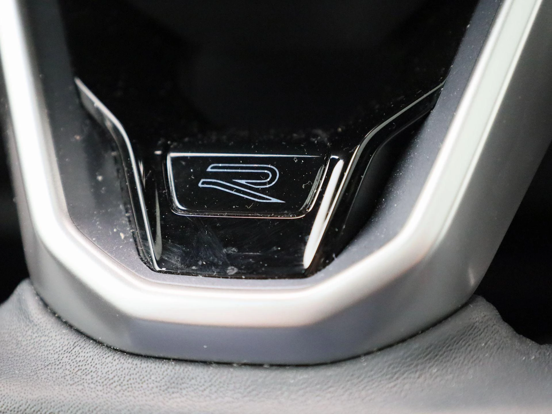 Volkswagen Tiguan 1.5 eHybrid R-Line Edition 272 PK