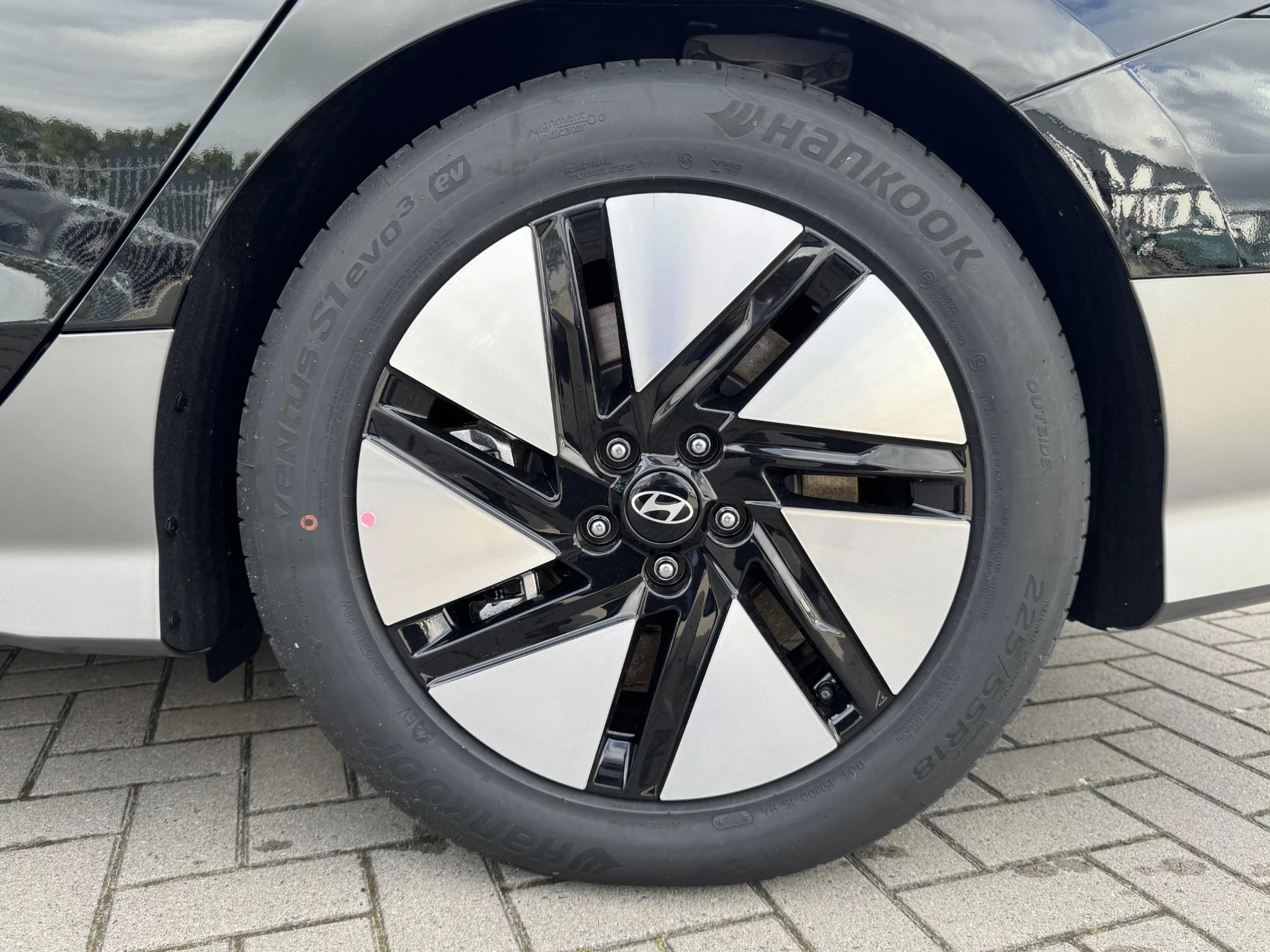 Hyundai-IONIQ 6-image-18