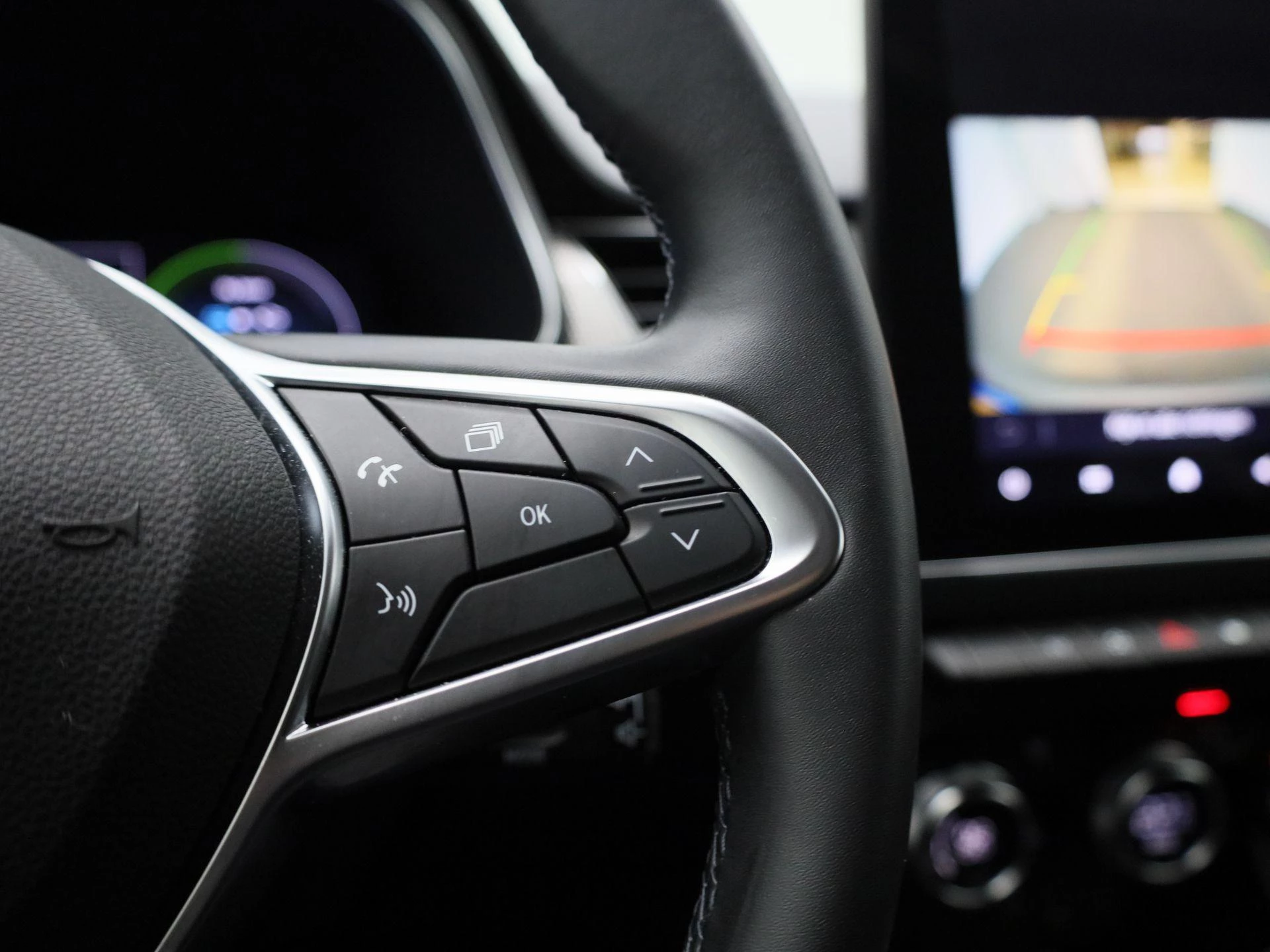 Renault-Arkana-image-19