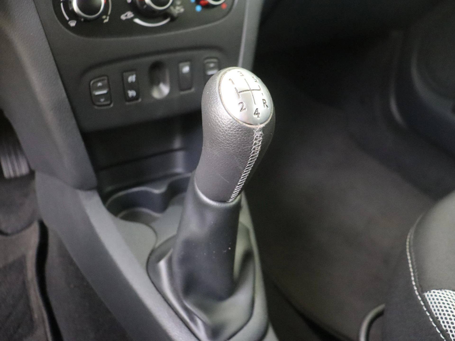 Dacia-Sandero Stepway-image-13