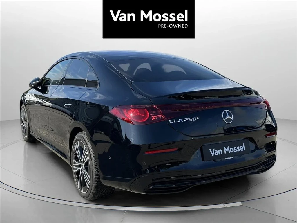 Mercedes-Benz-CLA-image-5