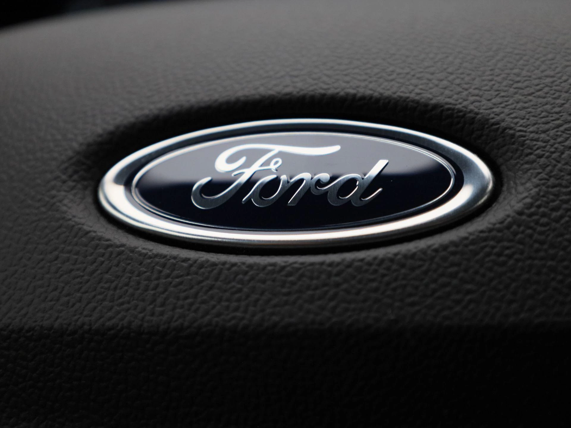 Ford Kuga 2.5 PHEV ST-Line 243PK