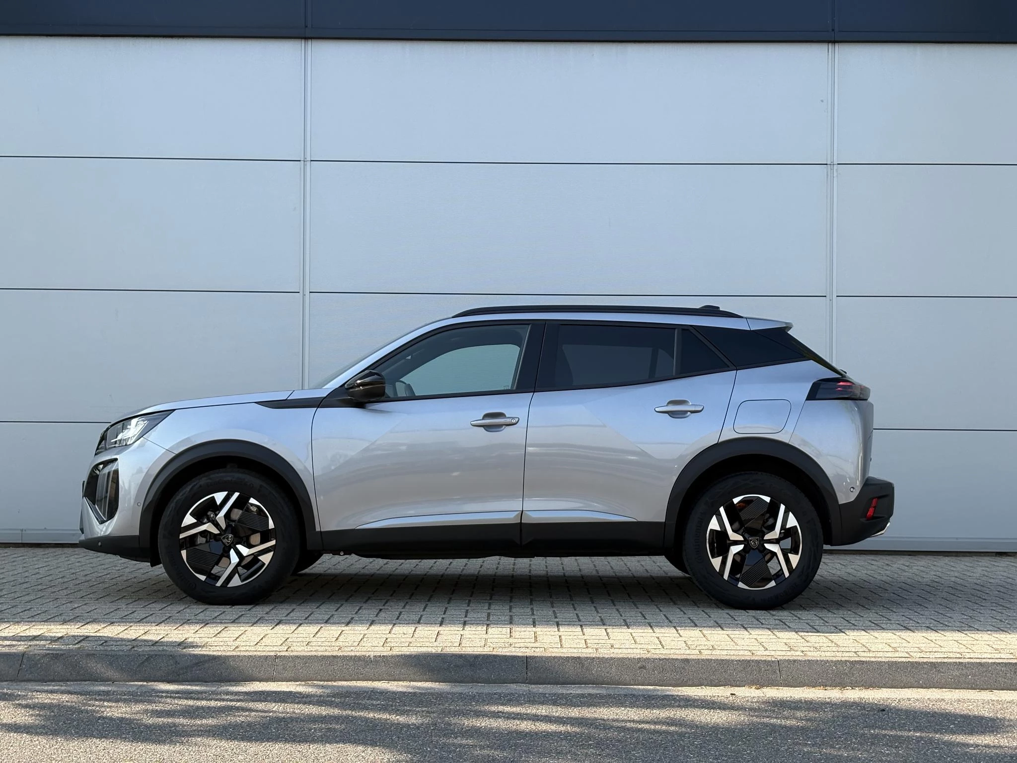 Peugeot-2008-image-1