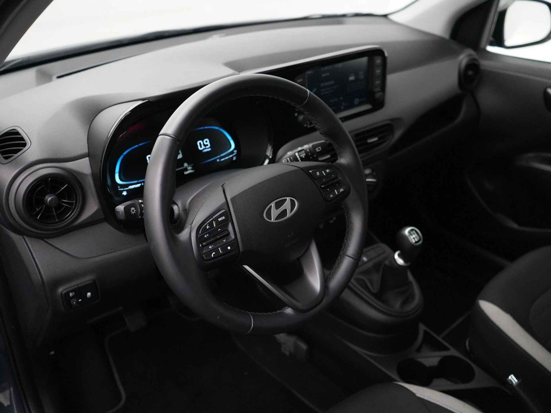 Hyundai-i10-image-27