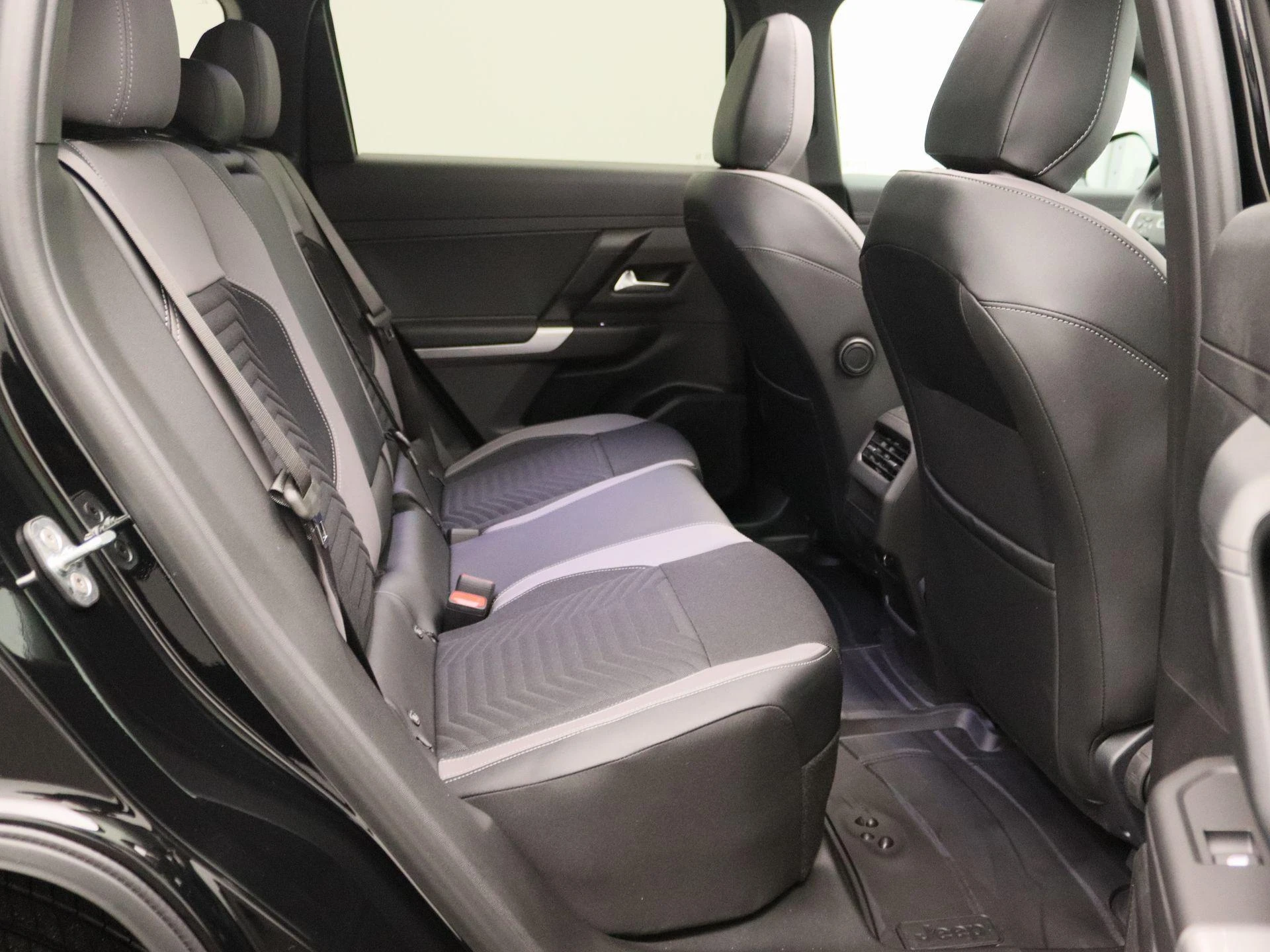 Jeep-Compass-image-25