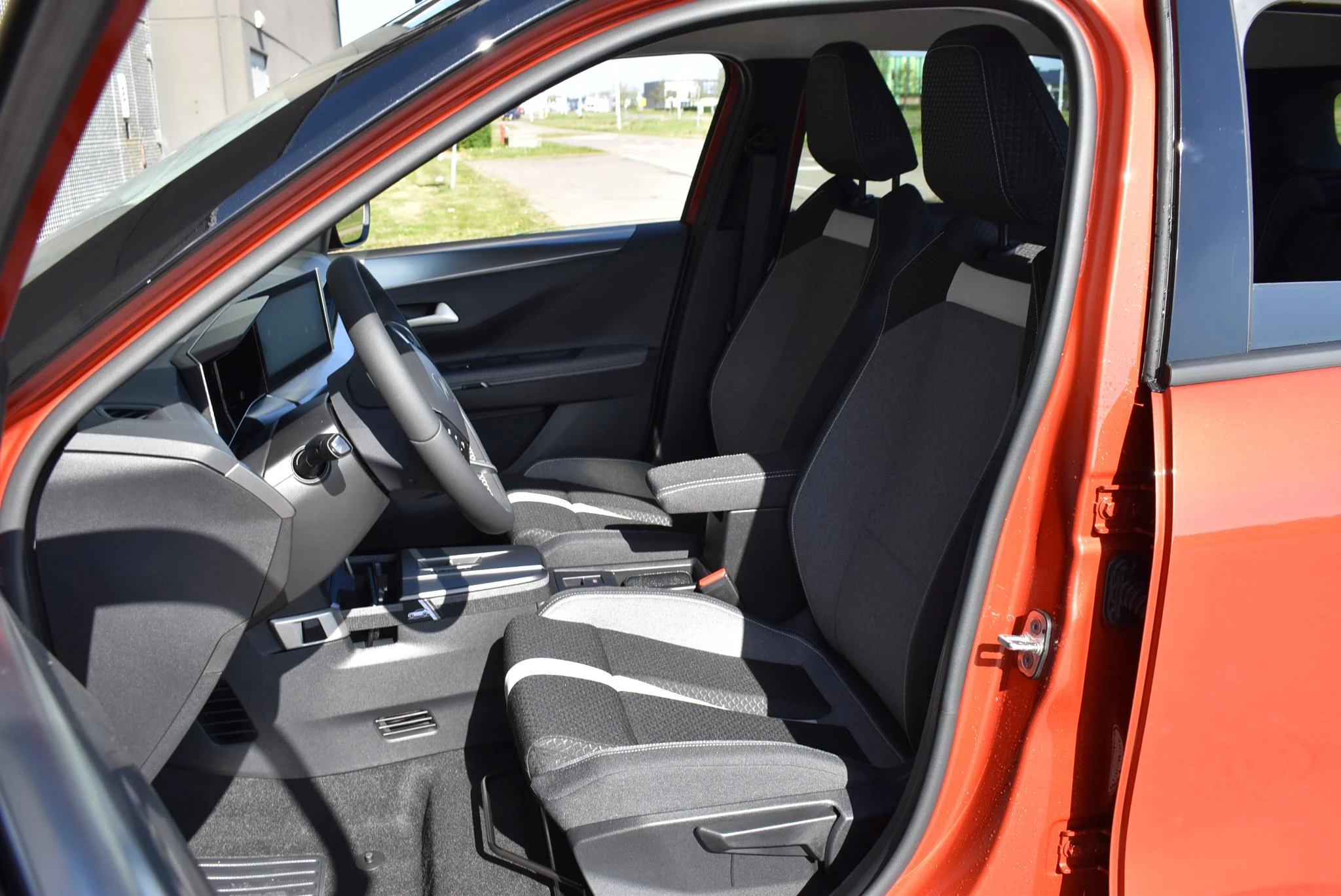 Opel-Frontera-image-12
