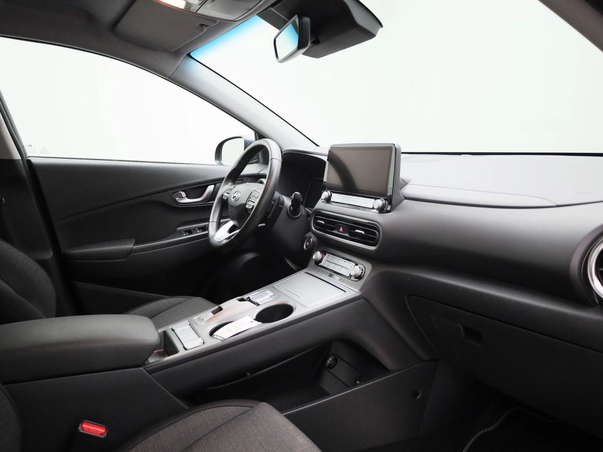 Hyundai-Kona-image-30