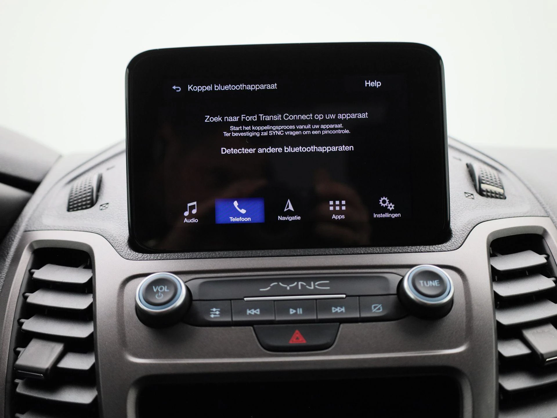Ford-Transit Connect-image-24