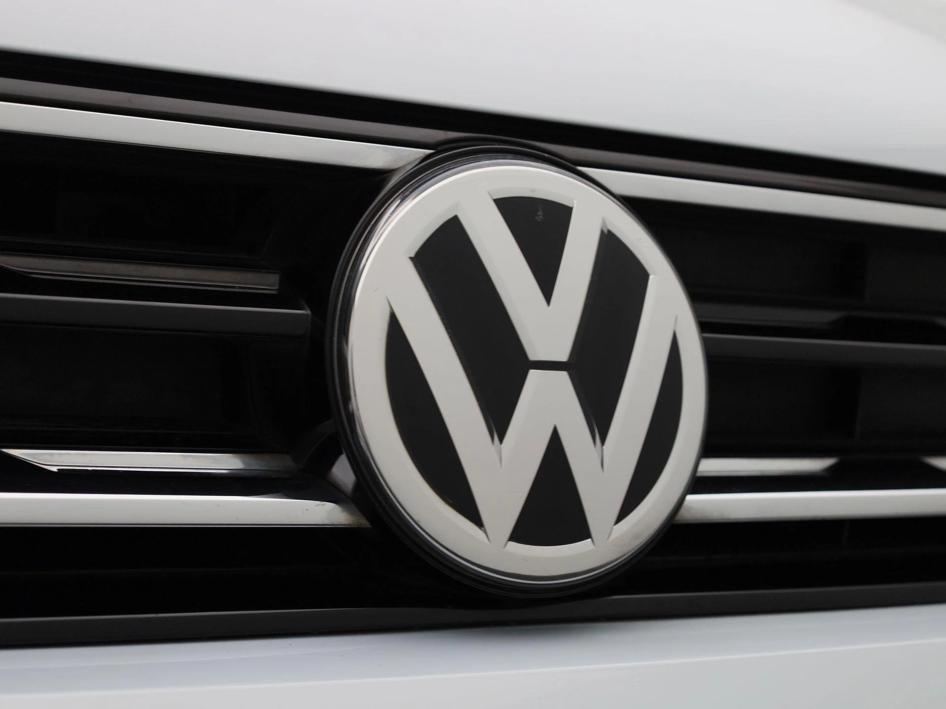 Volkswagen-Tiguan-image-37