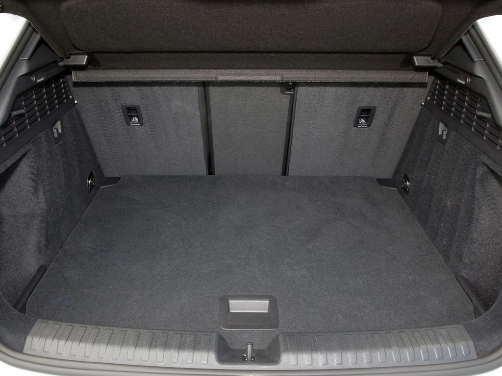 Audi A3 Sportback 45 TFSI e S line 18"|LEDER|PANO|SHZ|RFK|