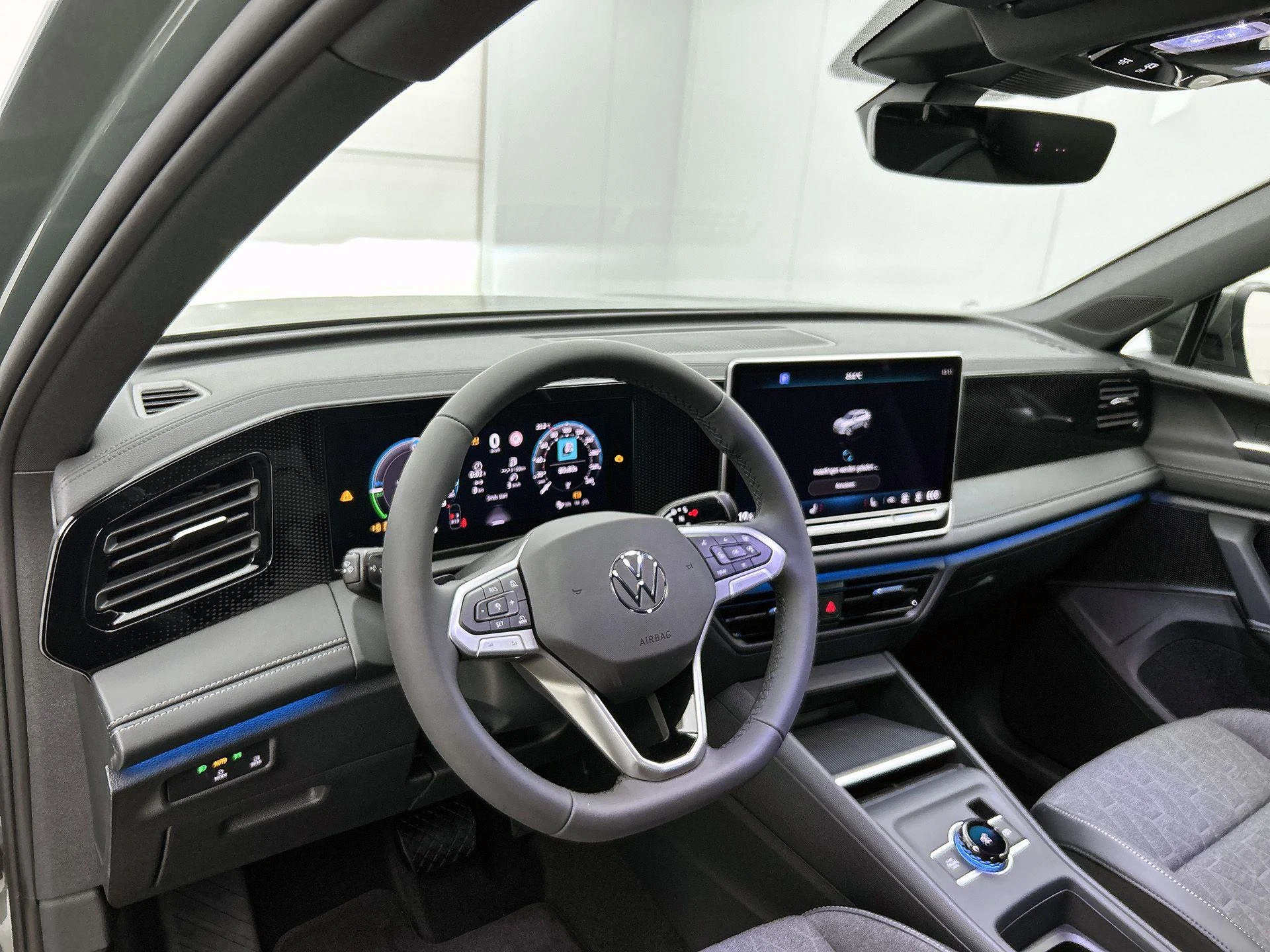 Volkswagen-Tiguan-image-17