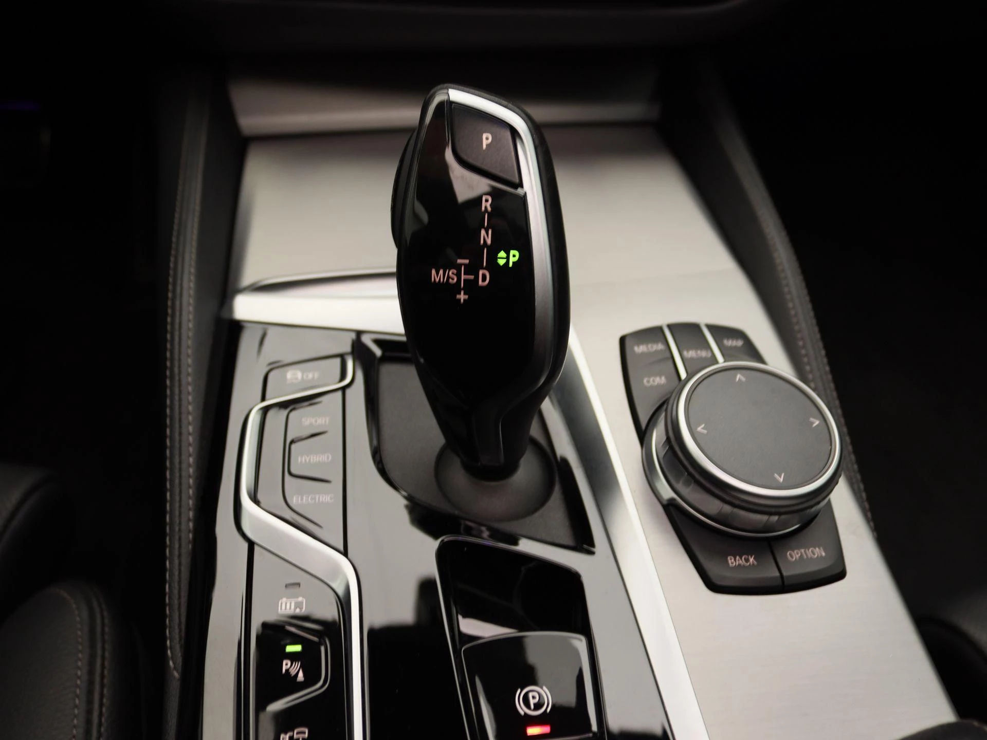 BMW-5 Serie-image-10