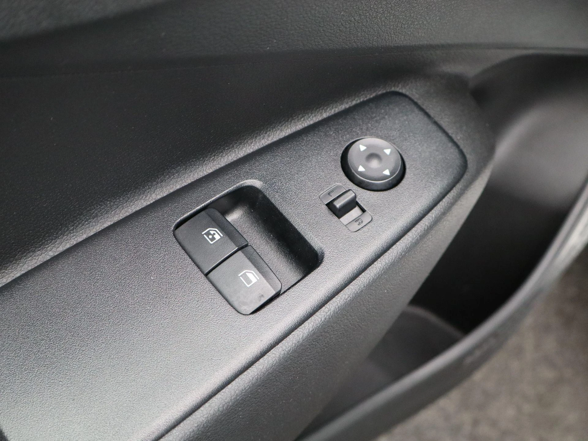 Hyundai-i10-image-24