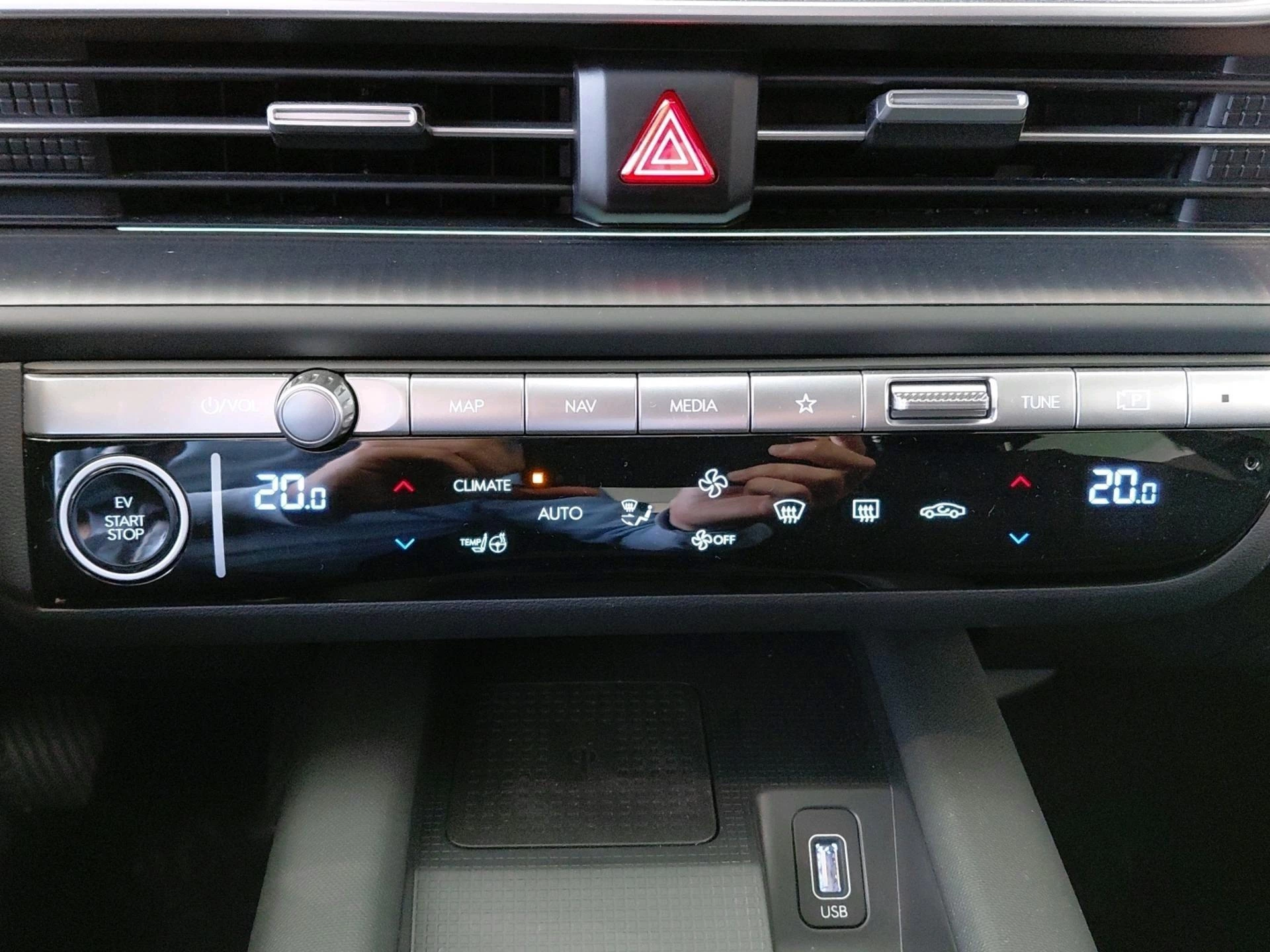 Hyundai IONIQ 6 Core Plus 77kWh