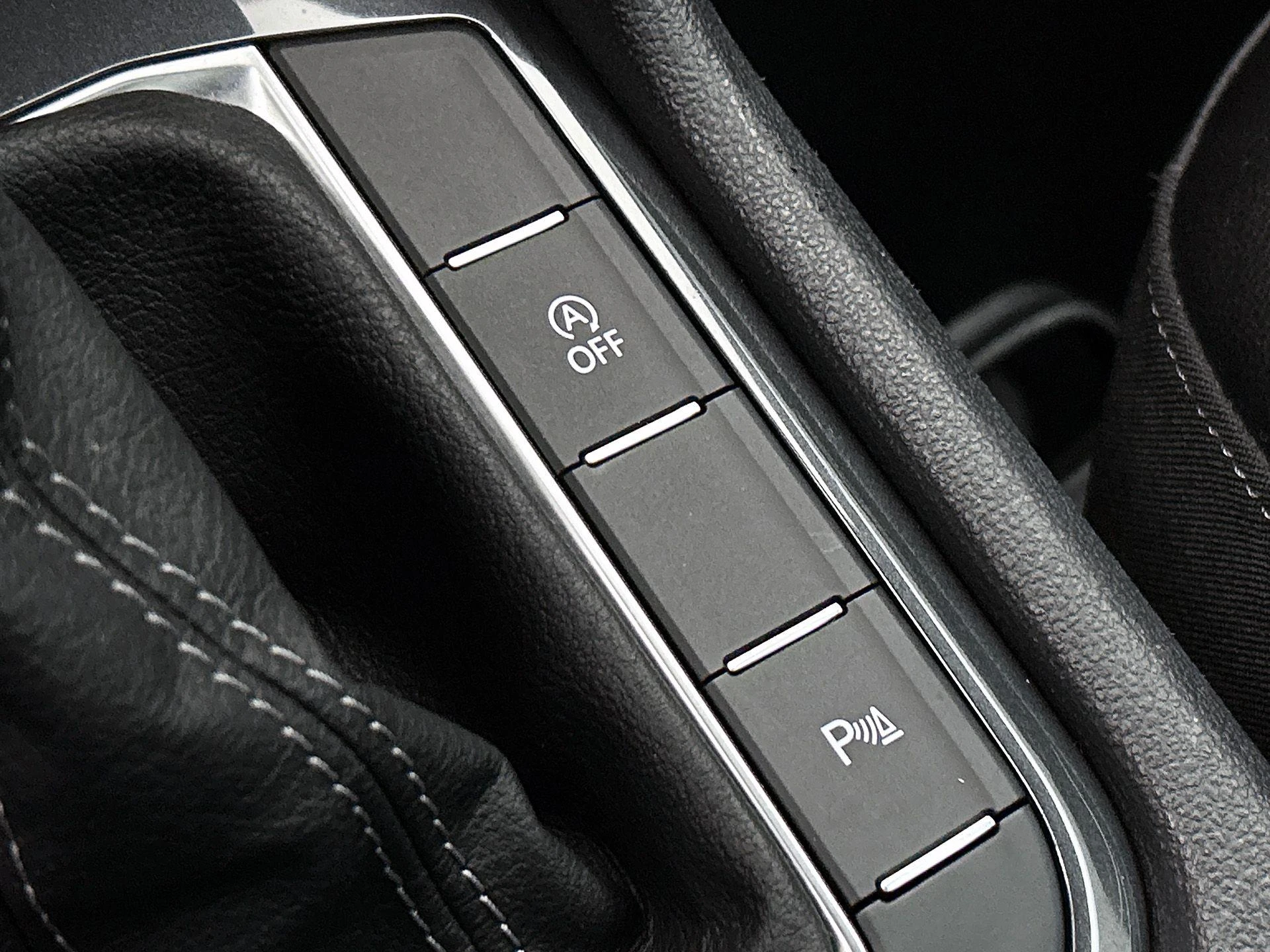 Volkswagen-Tiguan-image-10