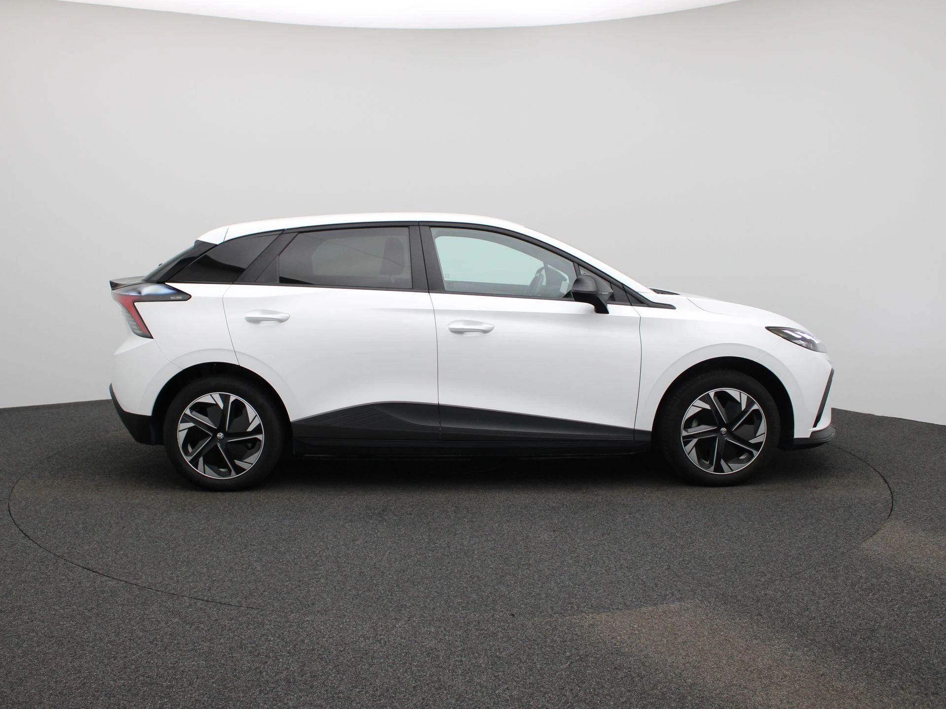 MG-MG4 EV-image-5