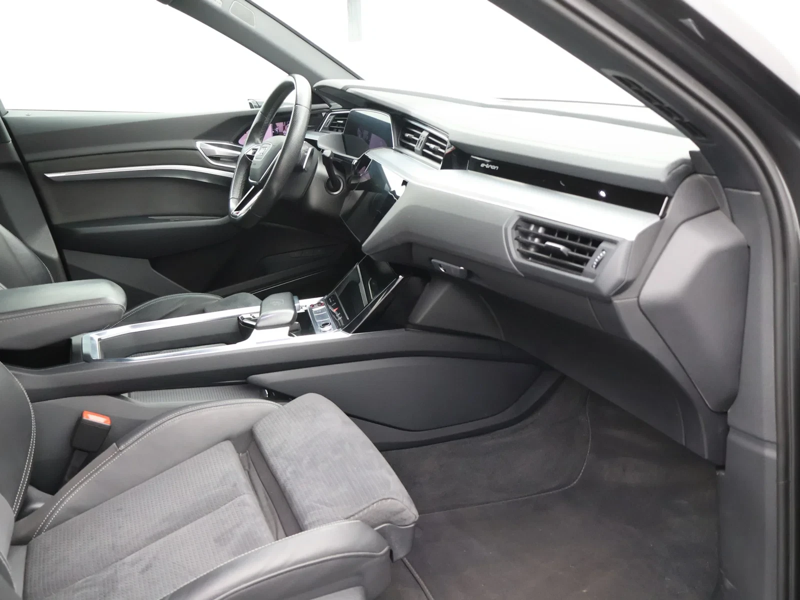 Audi-e-tron-image-2