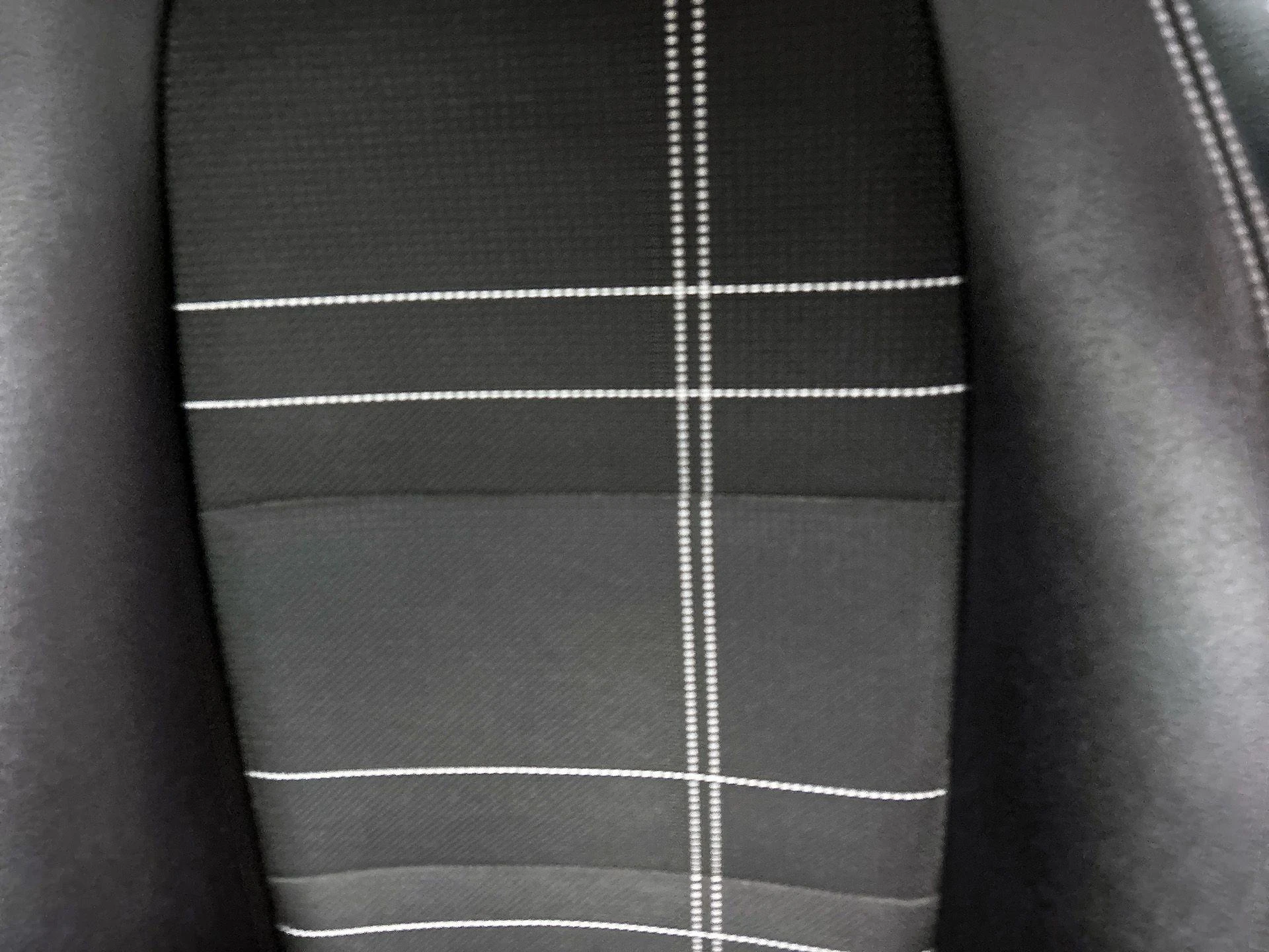 Mercedes-Benz-A-Klasse-image-15