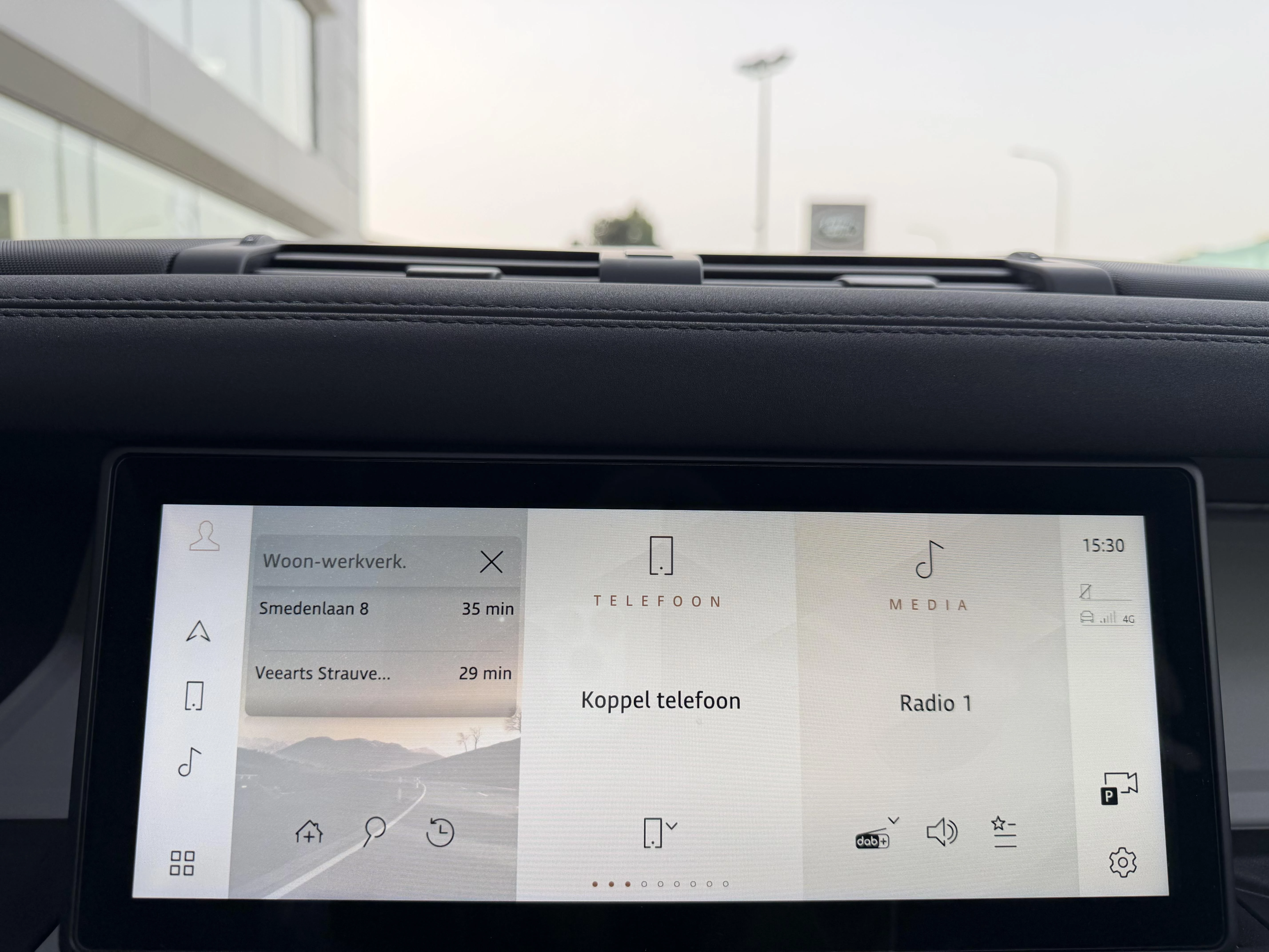 Land Rover Defender 110 D250 SE AWD