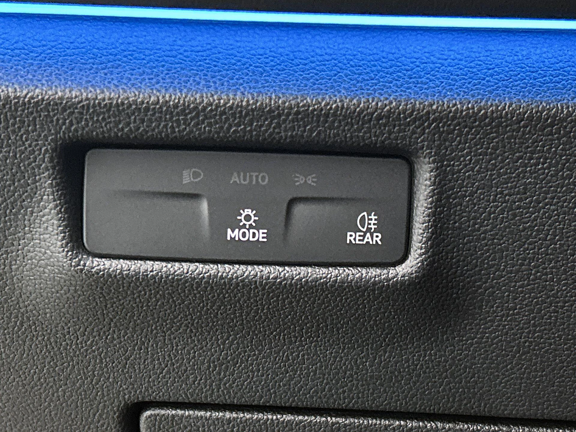 Volkswagen-Tiguan-image-20