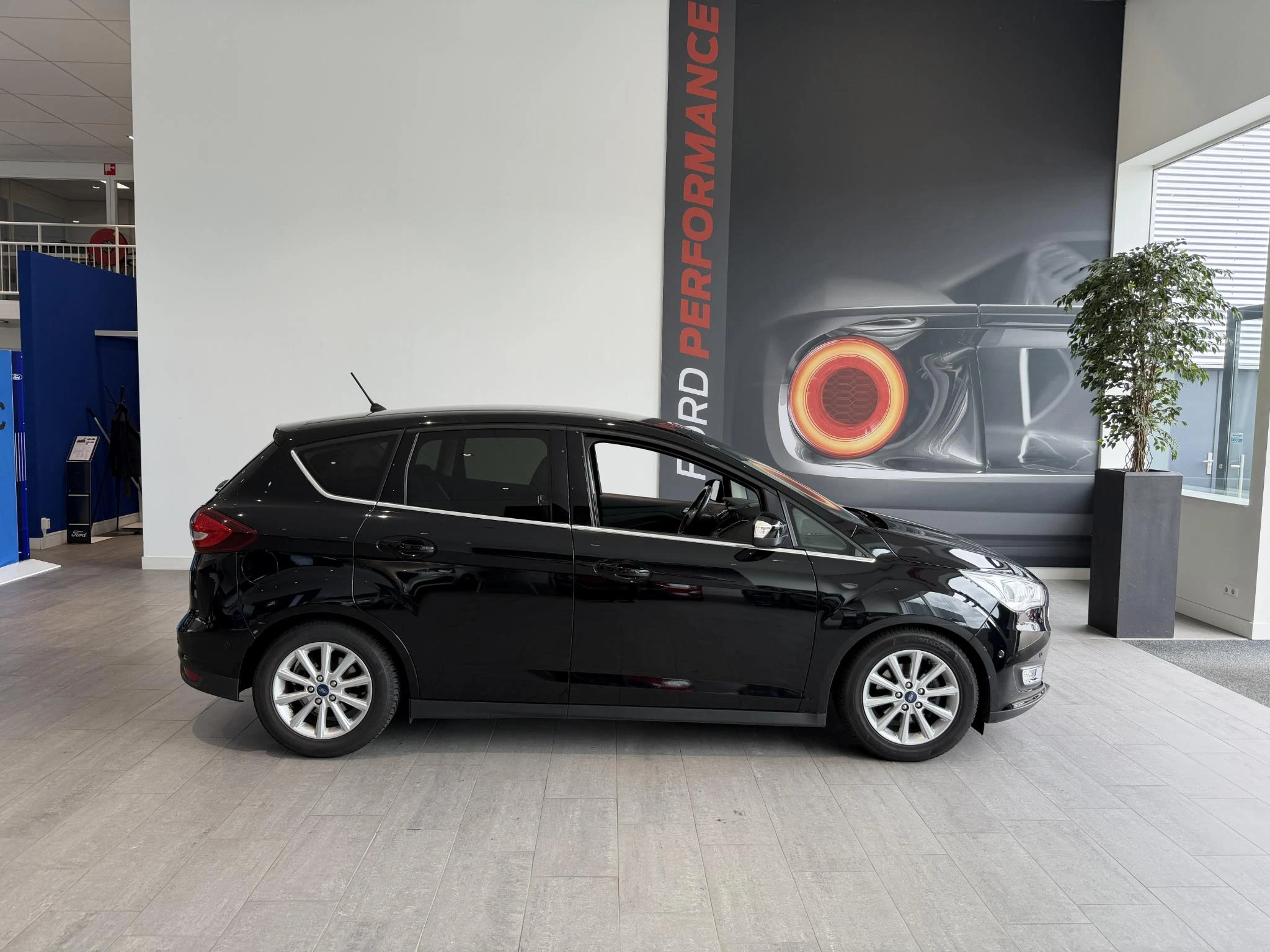 Ford C-MAX 1.0 Ambiente