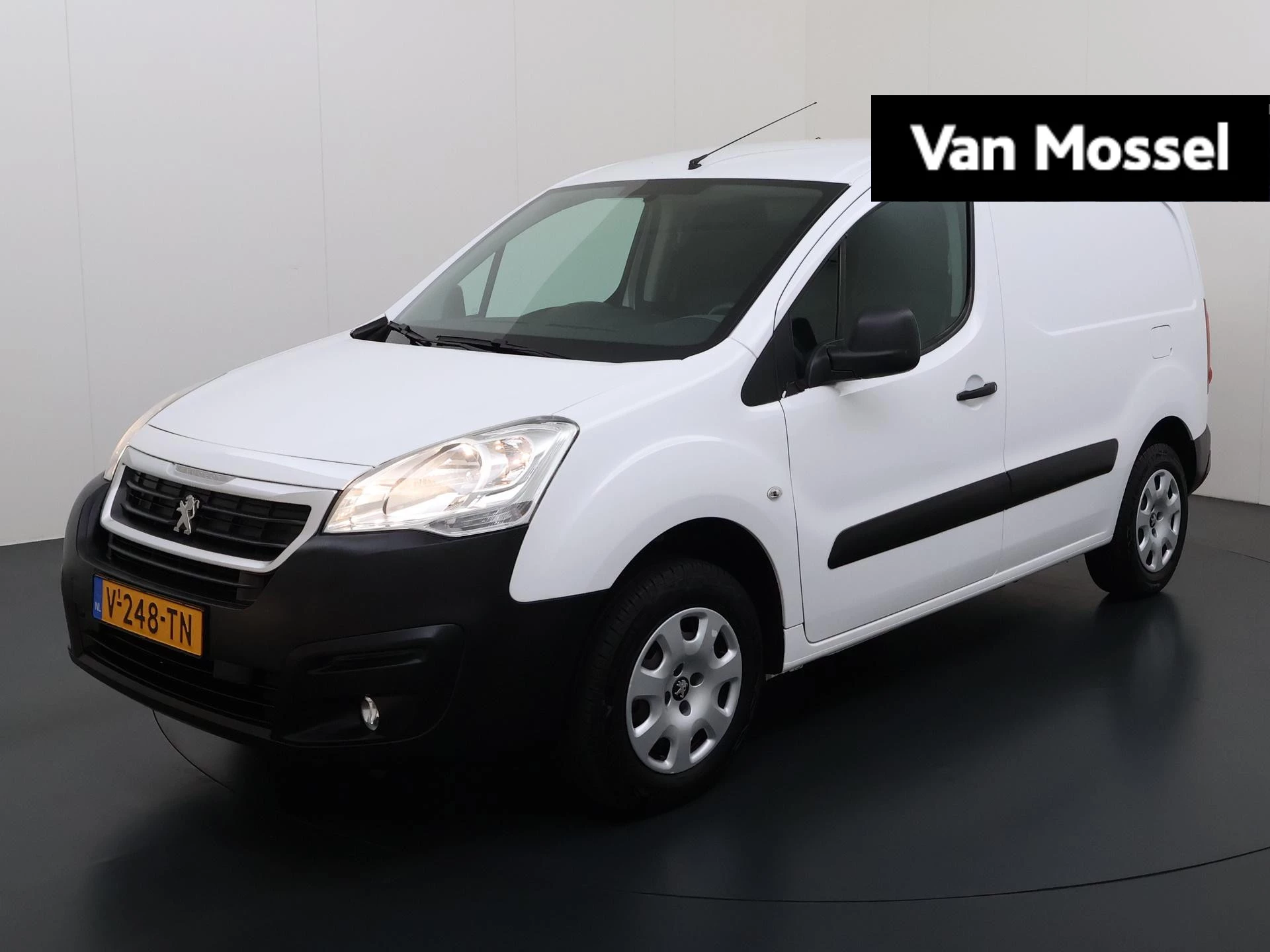 Peugeot-e-Partner-image-0