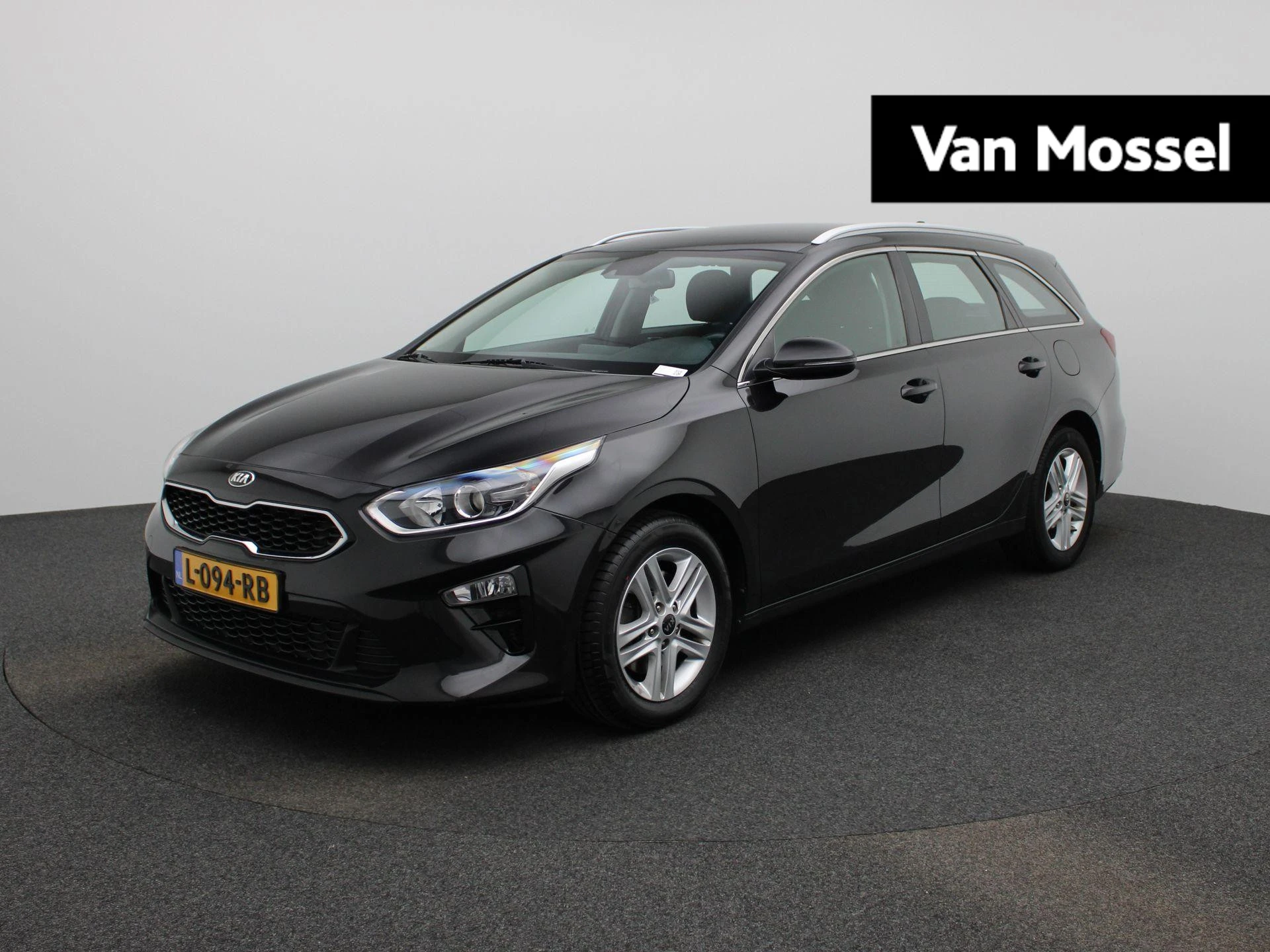 Kia-Ceed Sportswagon-image-0