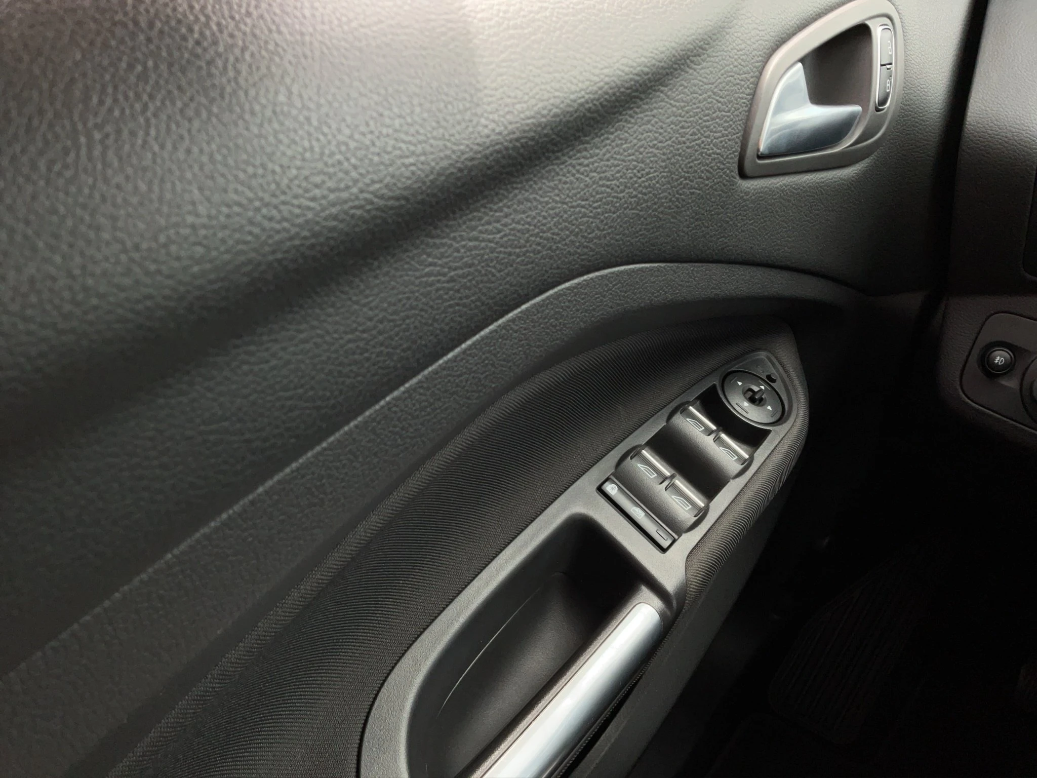Ford-Grand C-Max-image-16