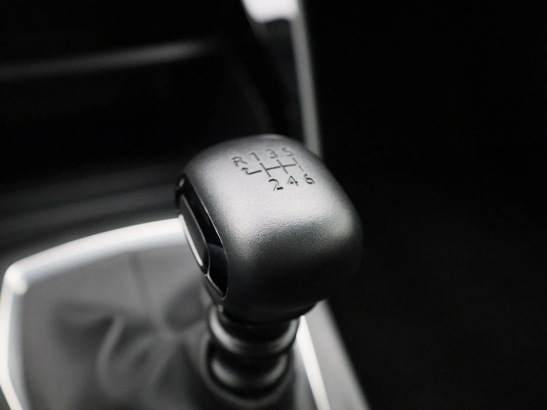 Peugeot-2008-image-20