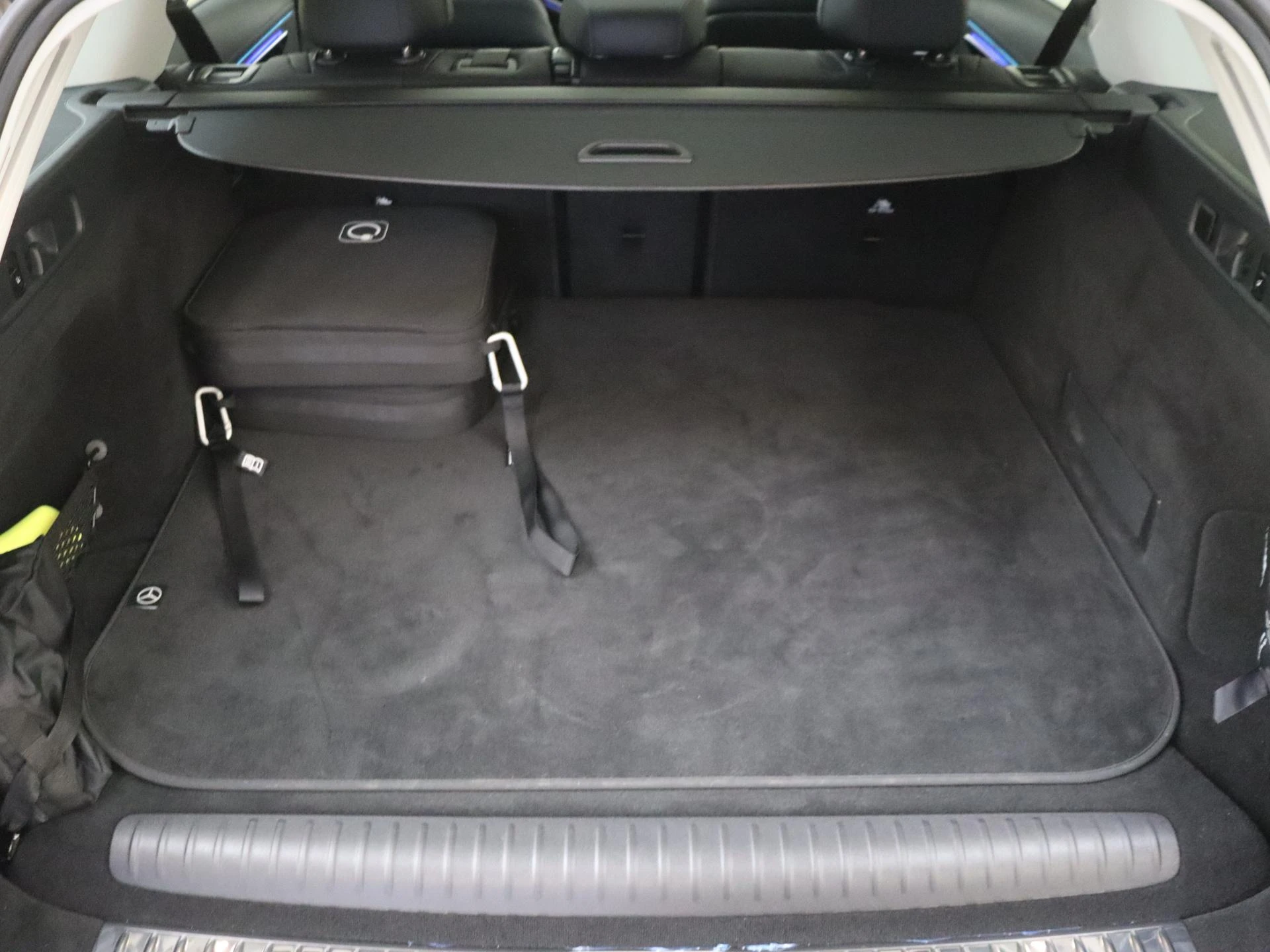 Mercedes-Benz-E-Klasse-image-33