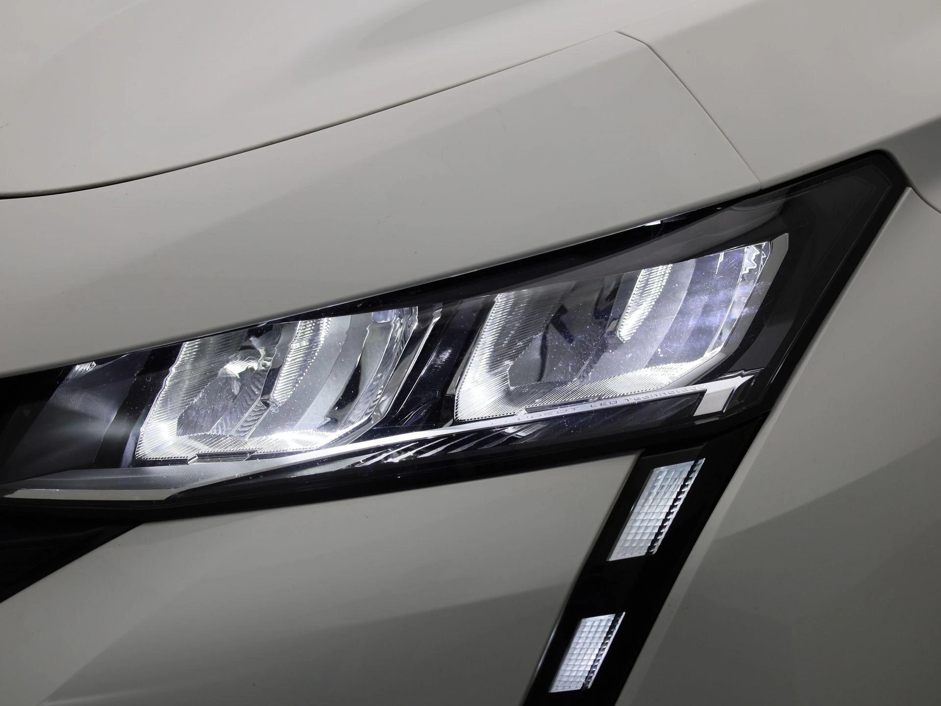 Peugeot-308-image-12