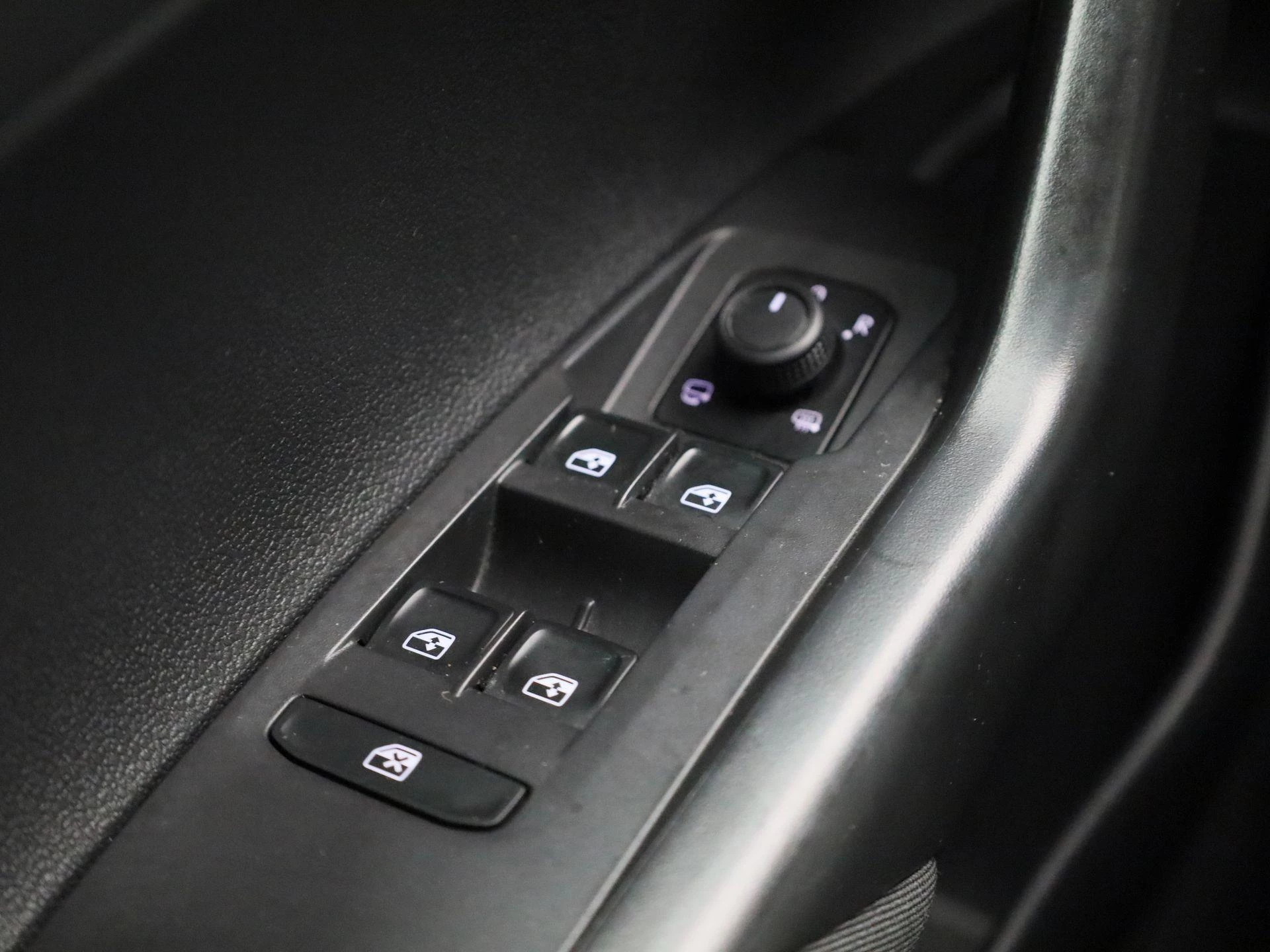 Volkswagen-Taigo-image-25