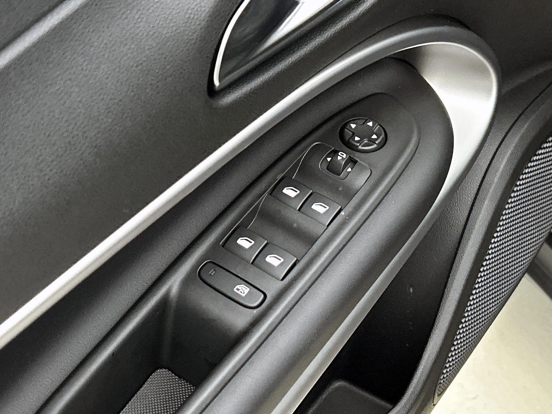 Jeep-Avenger-image-26