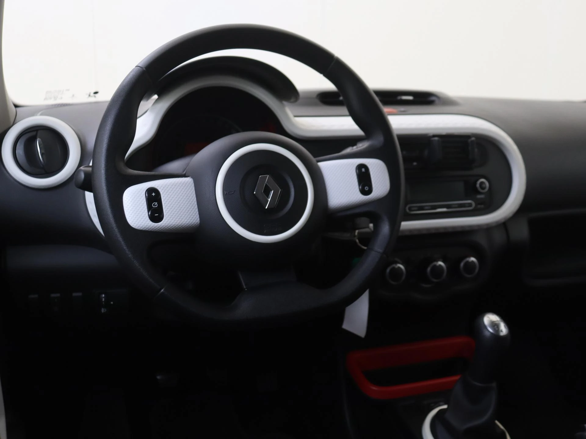 Renault-Twingo-image-9