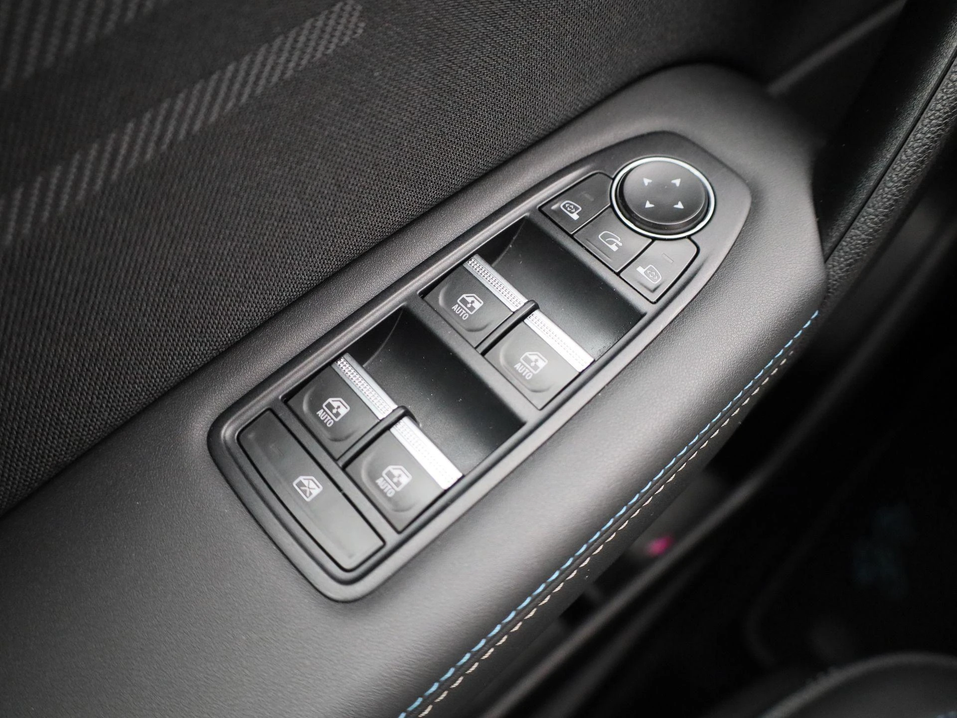 Renault-Captur-image-22