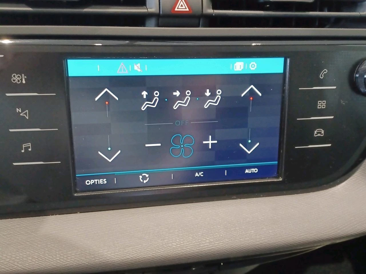 Citroën-C4 Picasso-image-17