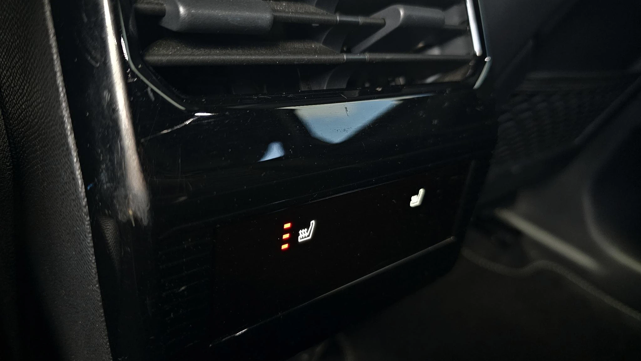 Peugeot-e-3008-image-11