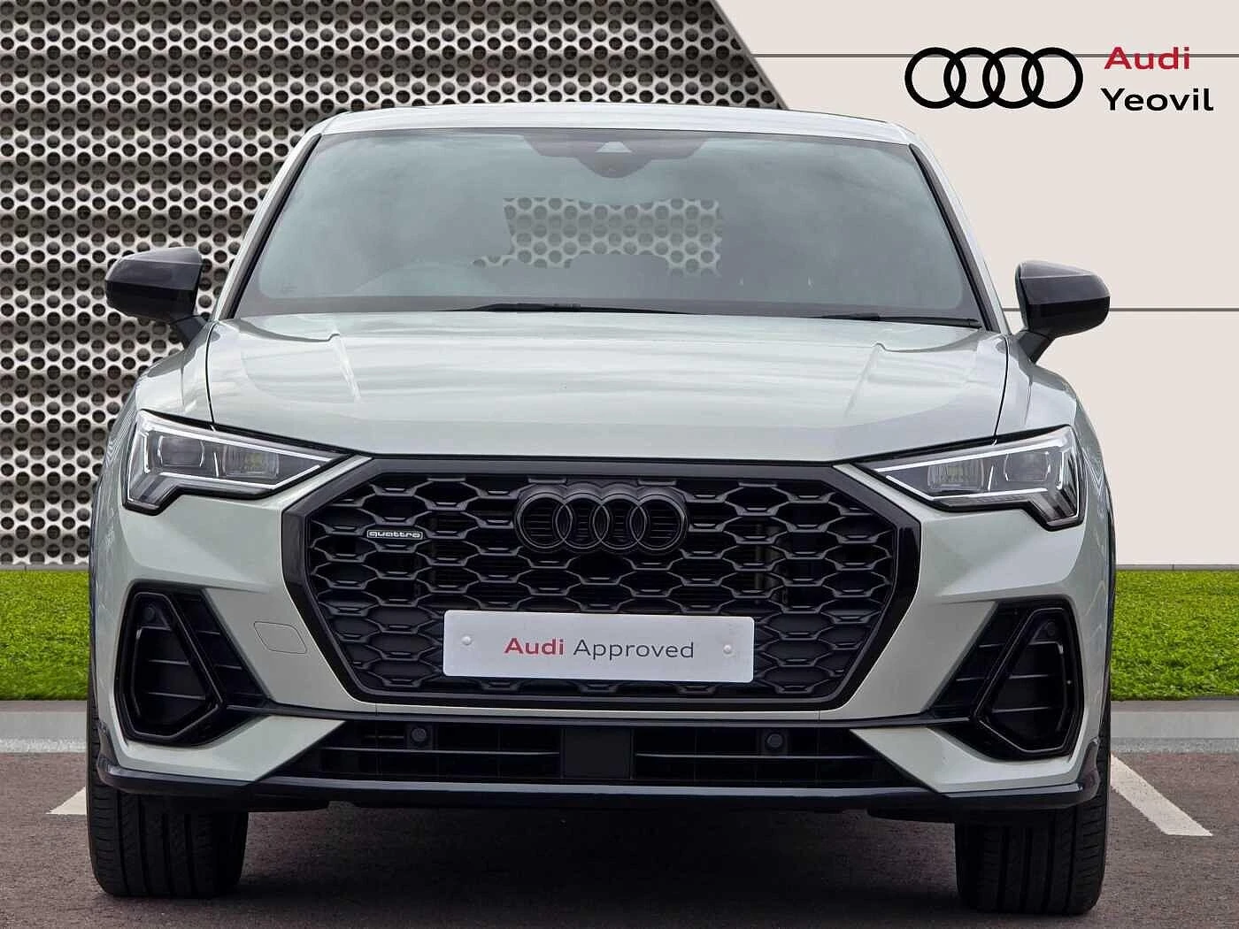 Audi-Q3-image-6