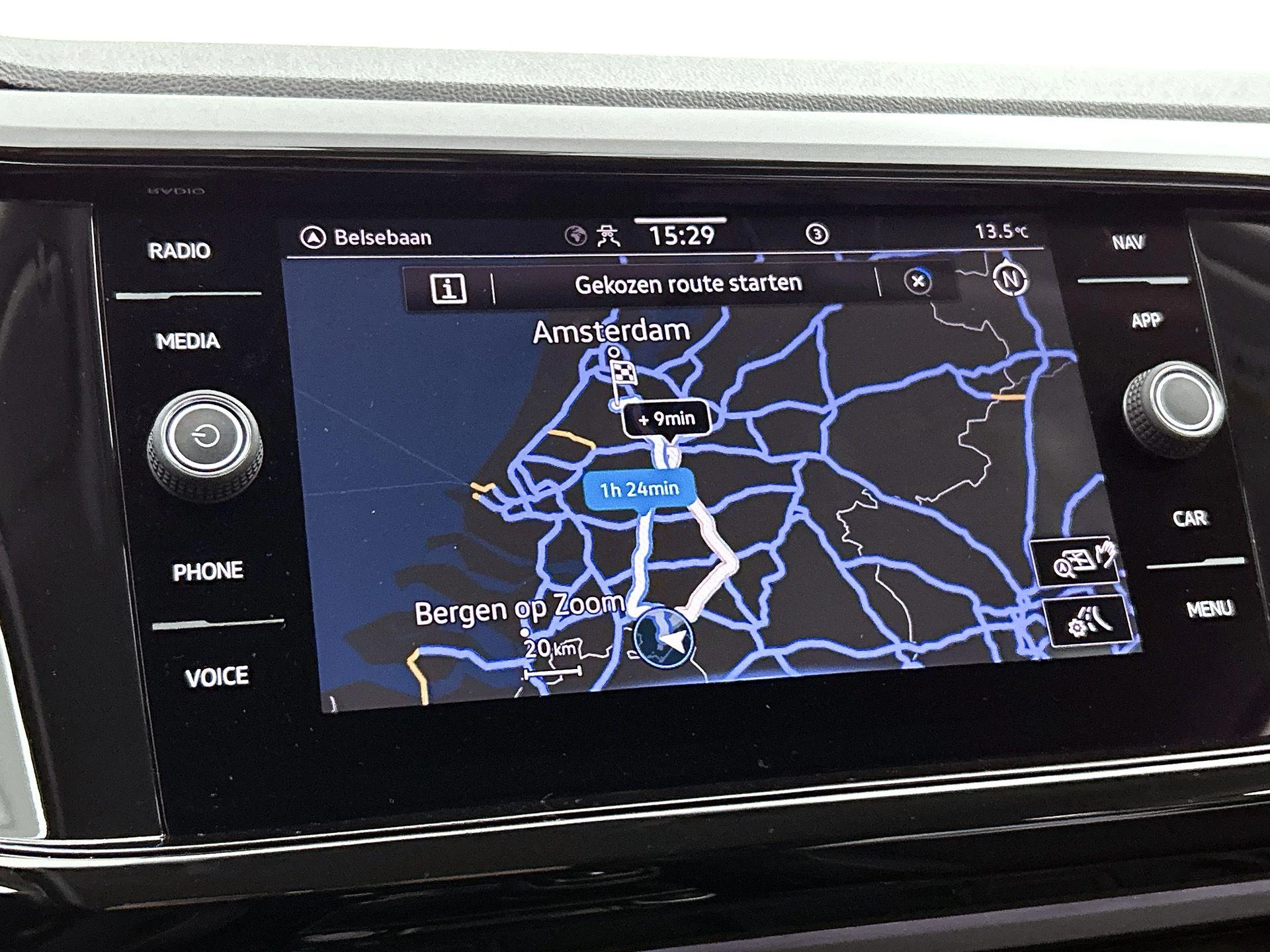 Volkswagen-T-Cross-image-6