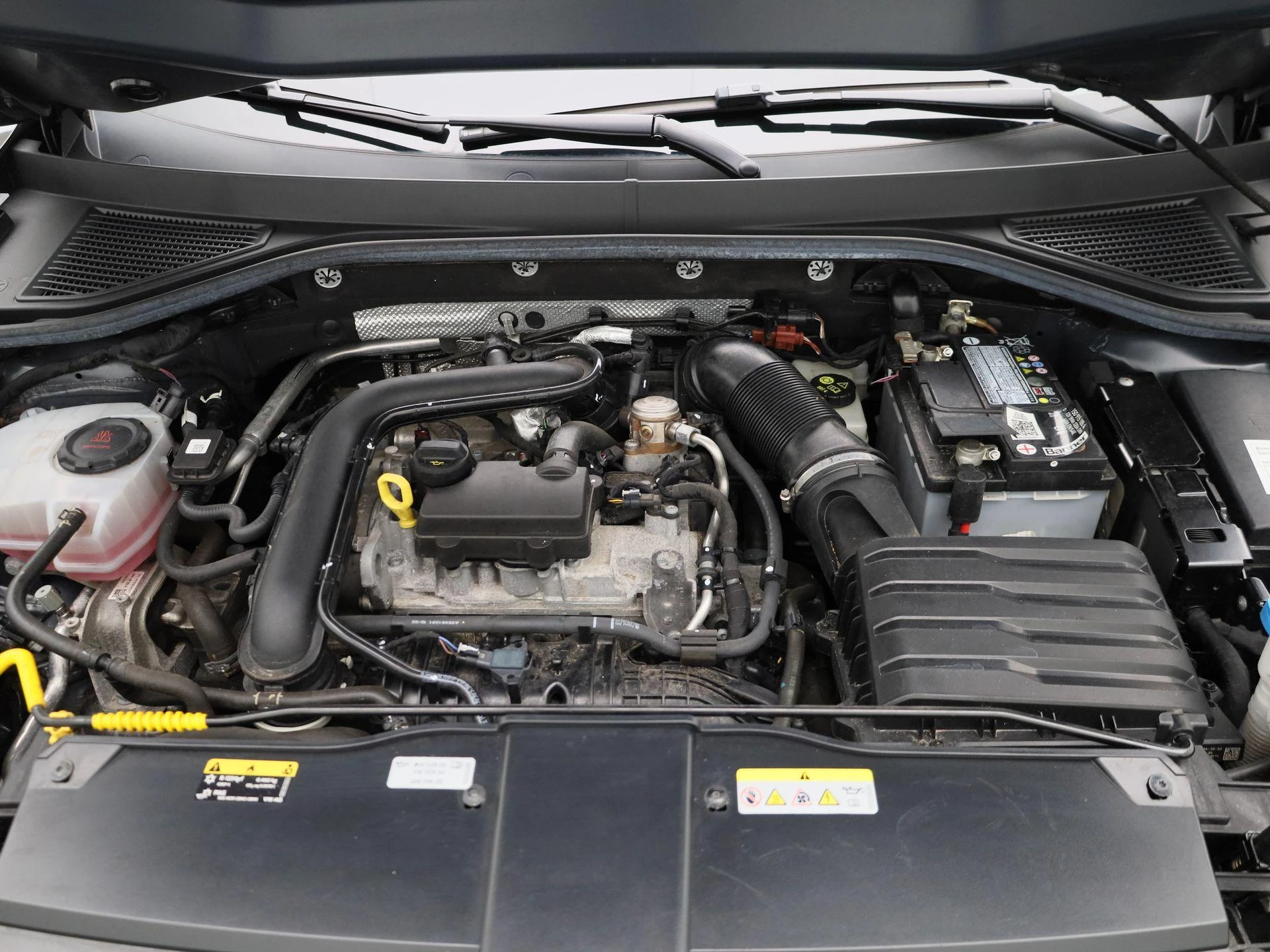 Volkswagen-T-Roc-image-29