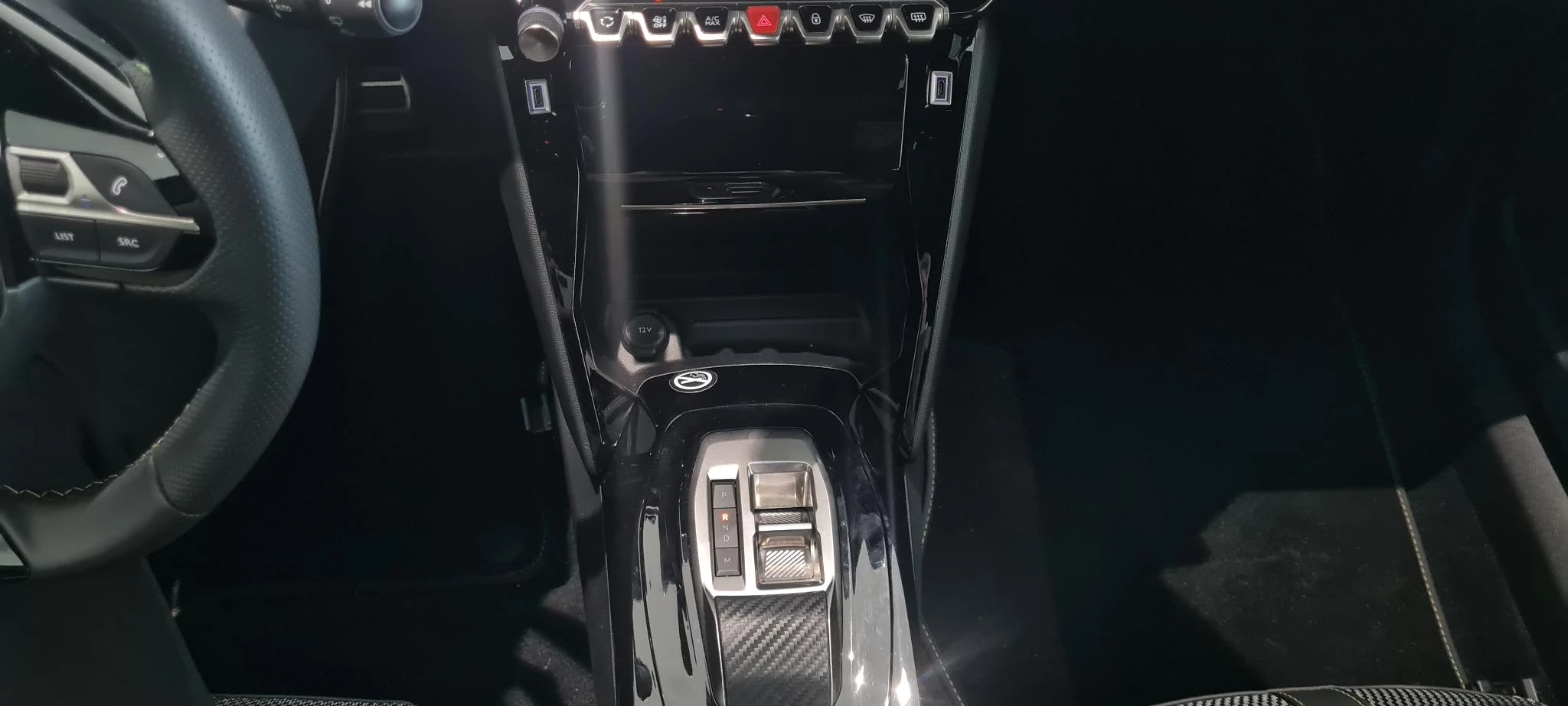 Peugeot 2008 1.2 Hybrid 145 GT