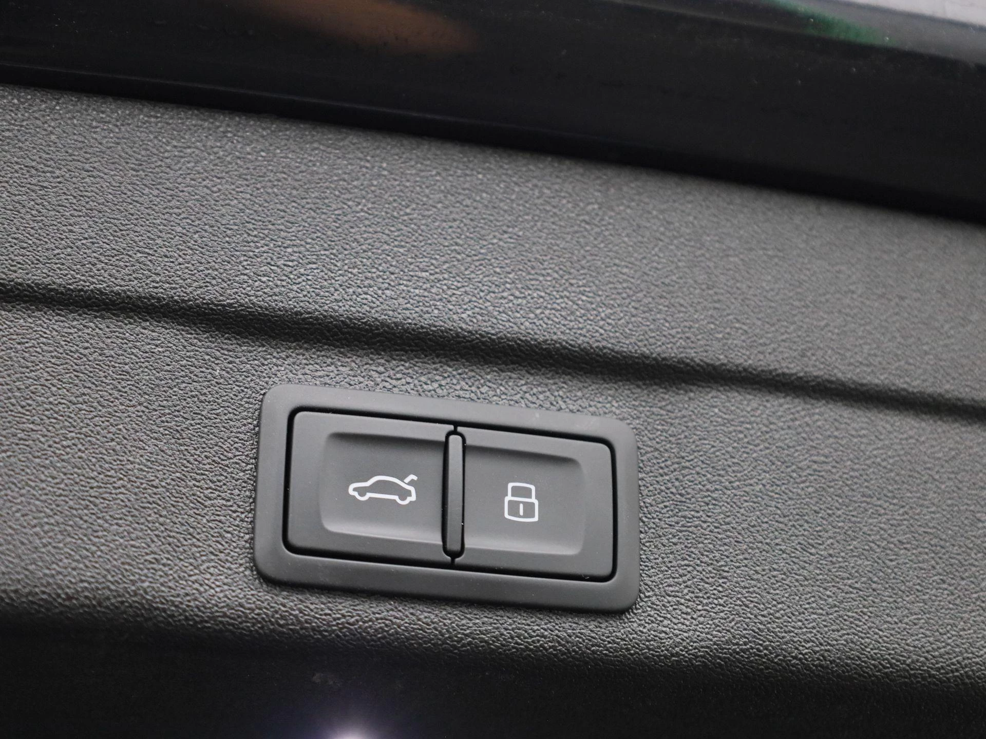 Audi A5 Avant 2.0 e-hybrid quattro S edition Competition