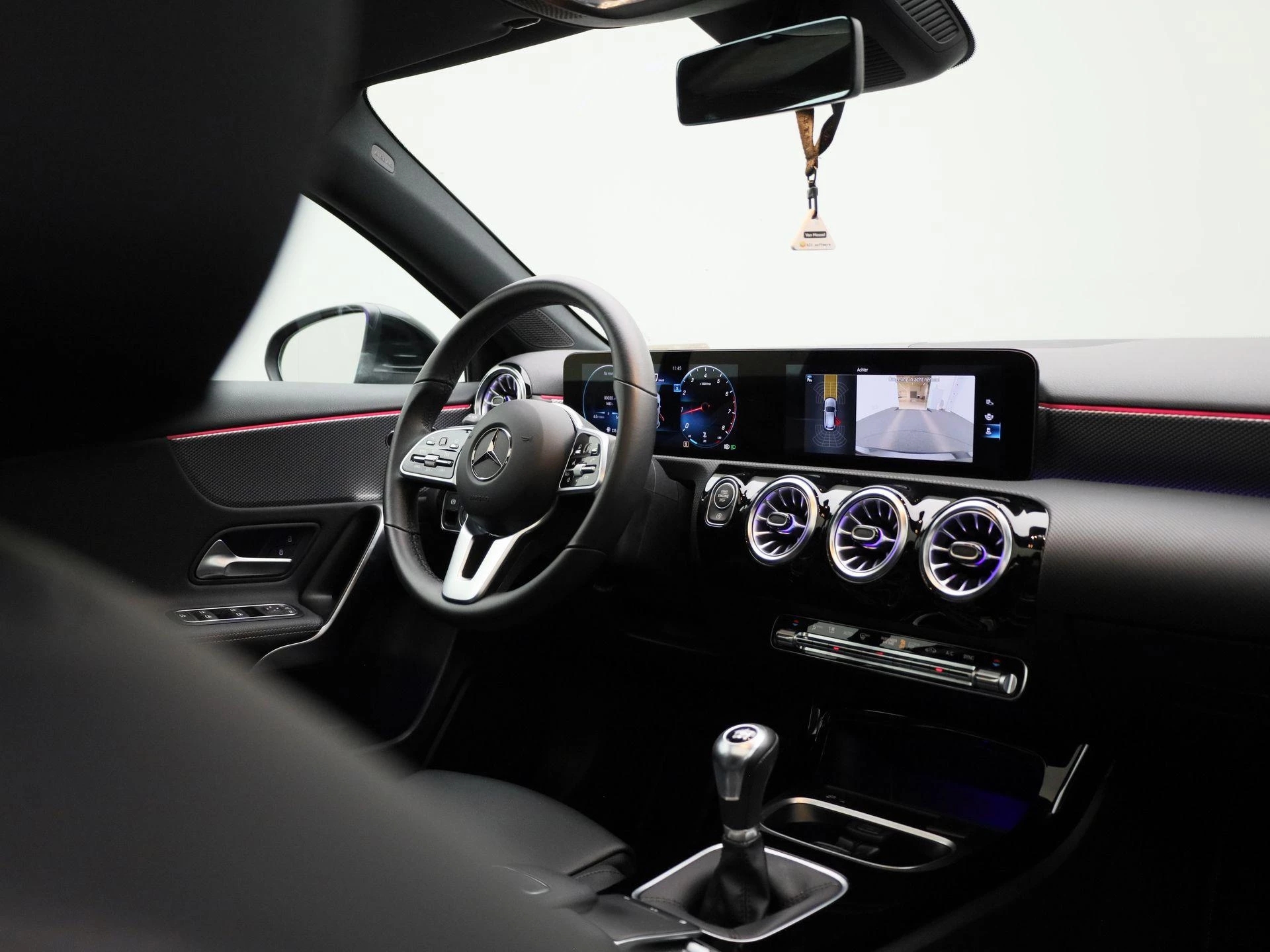 Mercedes-Benz-A-Klasse-image-34