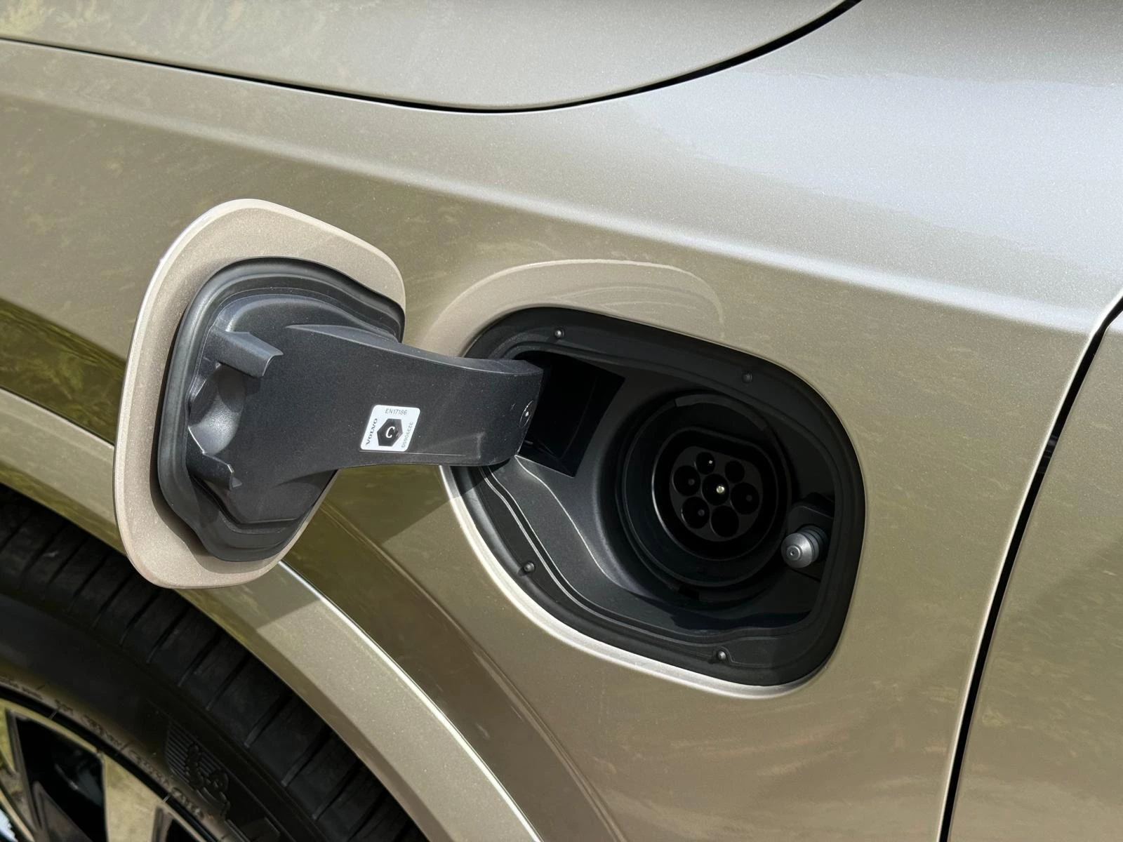 Volvo-XC90-image-38