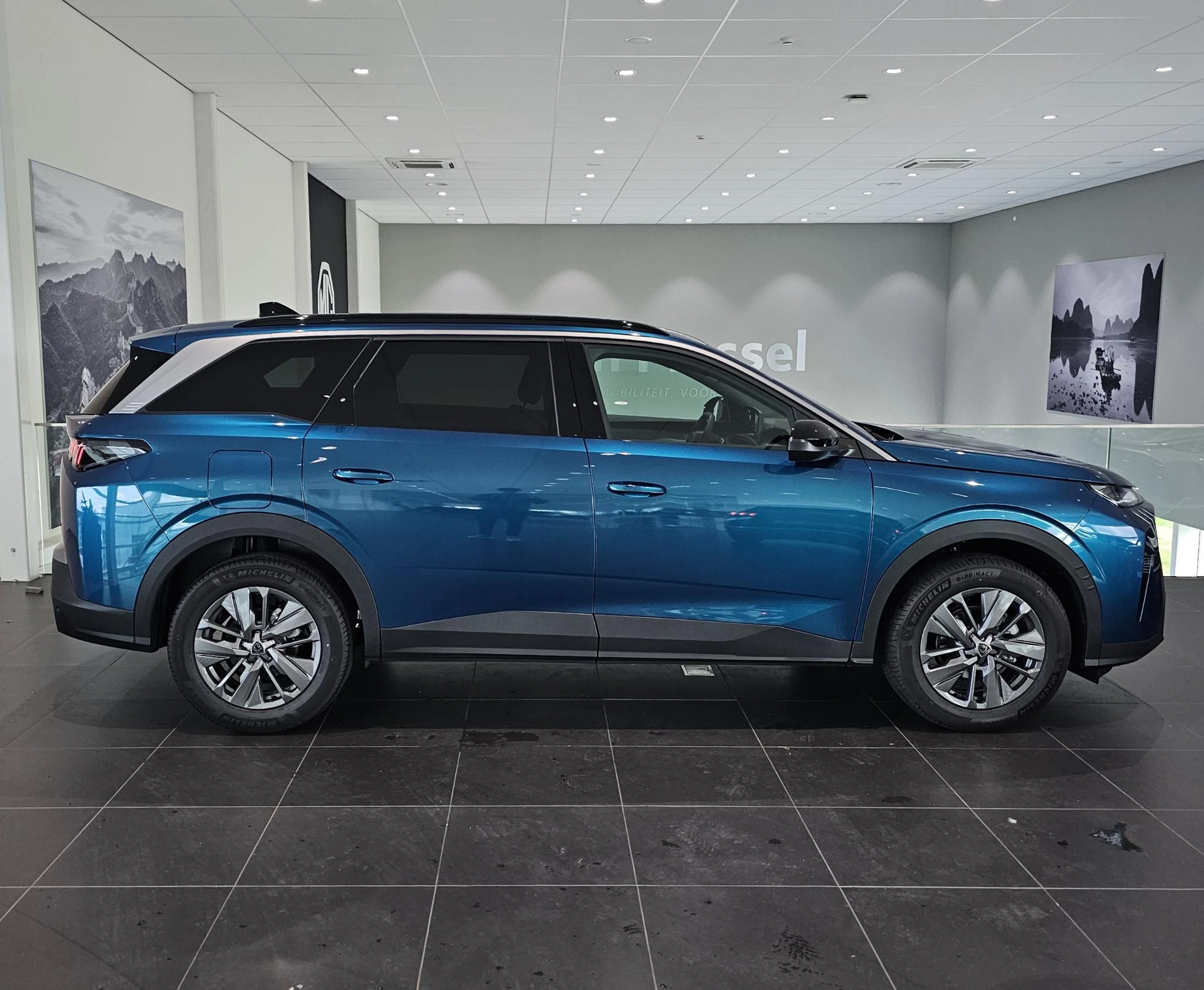 Peugeot 5008 1.2 Hybrid 145 Allure 7p