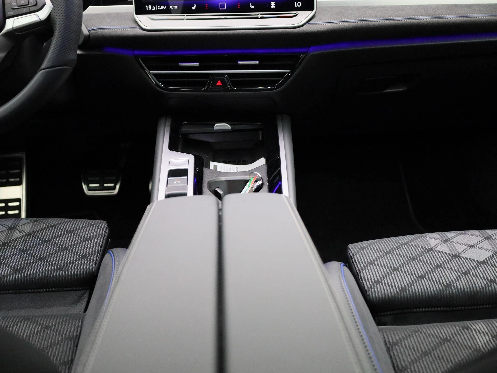 Volkswagen Passat - 10