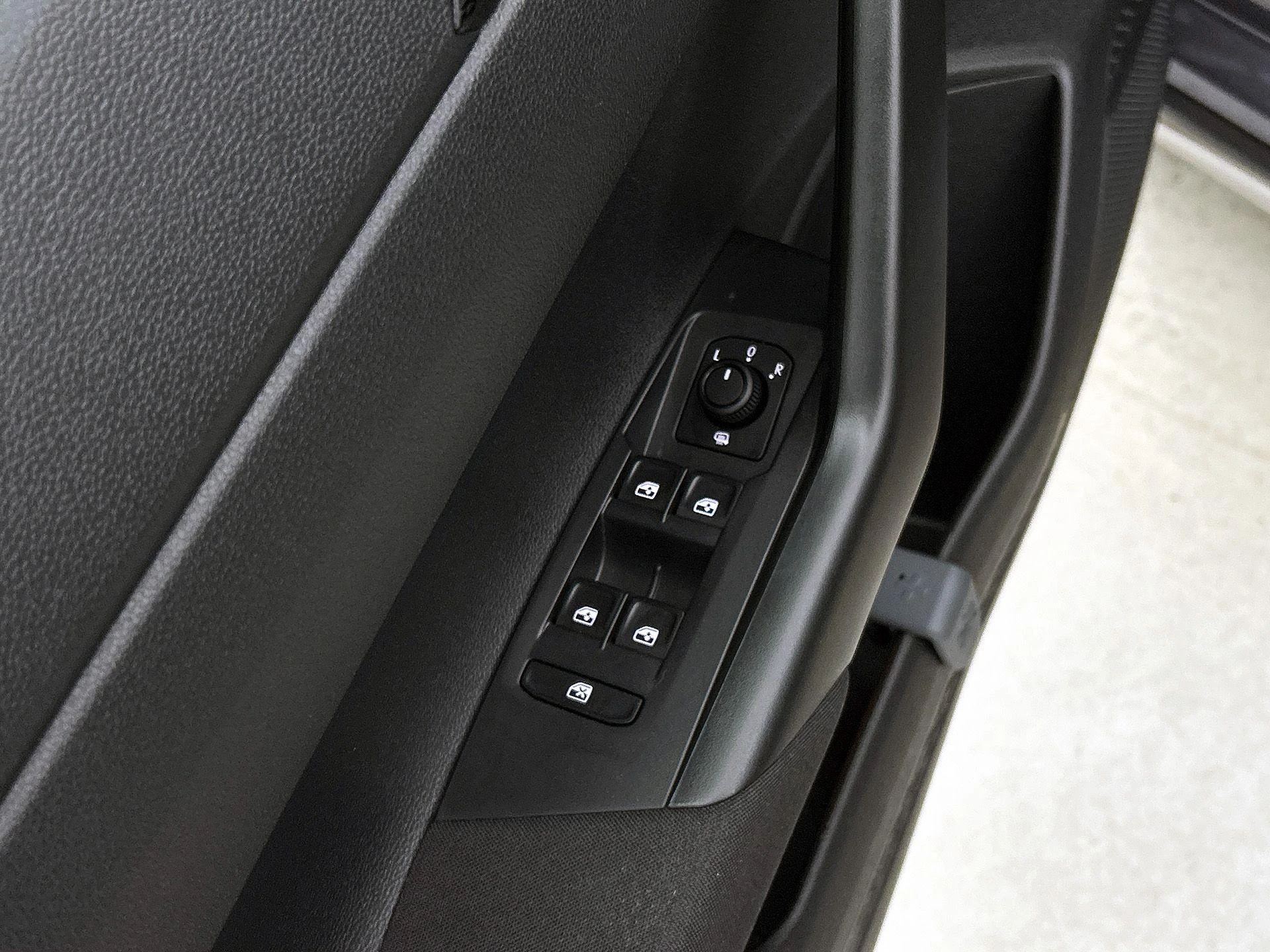 Volkswagen-Taigo-image-30