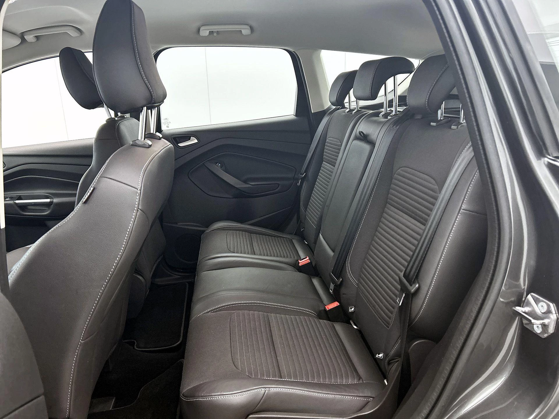 Ford-Kuga-image-24
