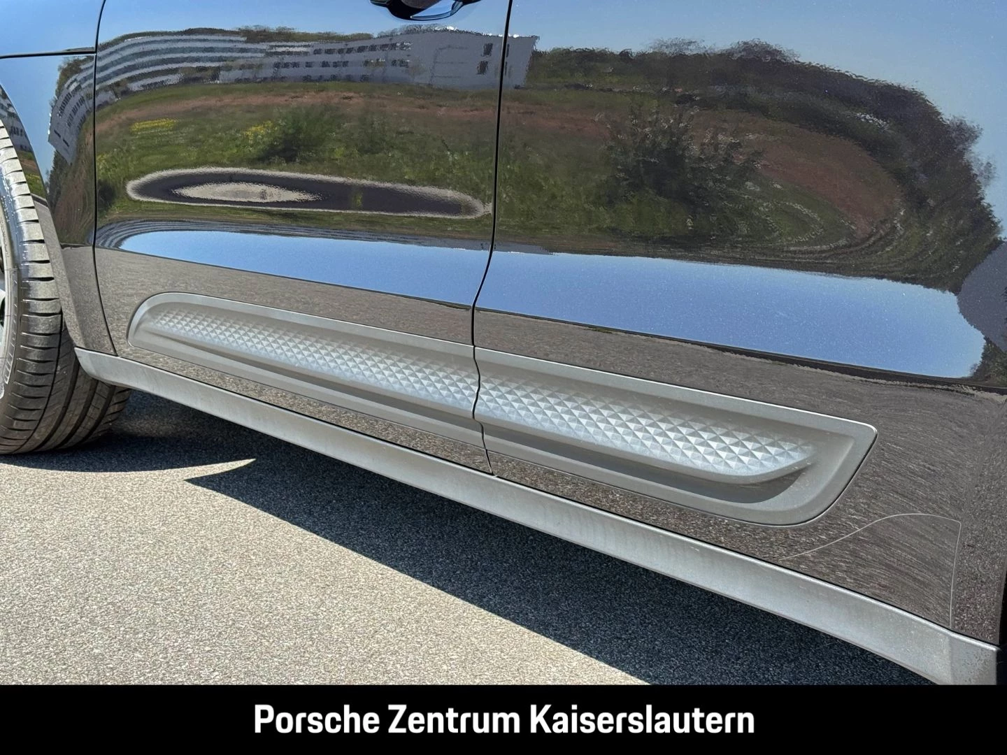 Porsche Macan Sportabgasanlage BOSE Luftfederung 20-Zoll -